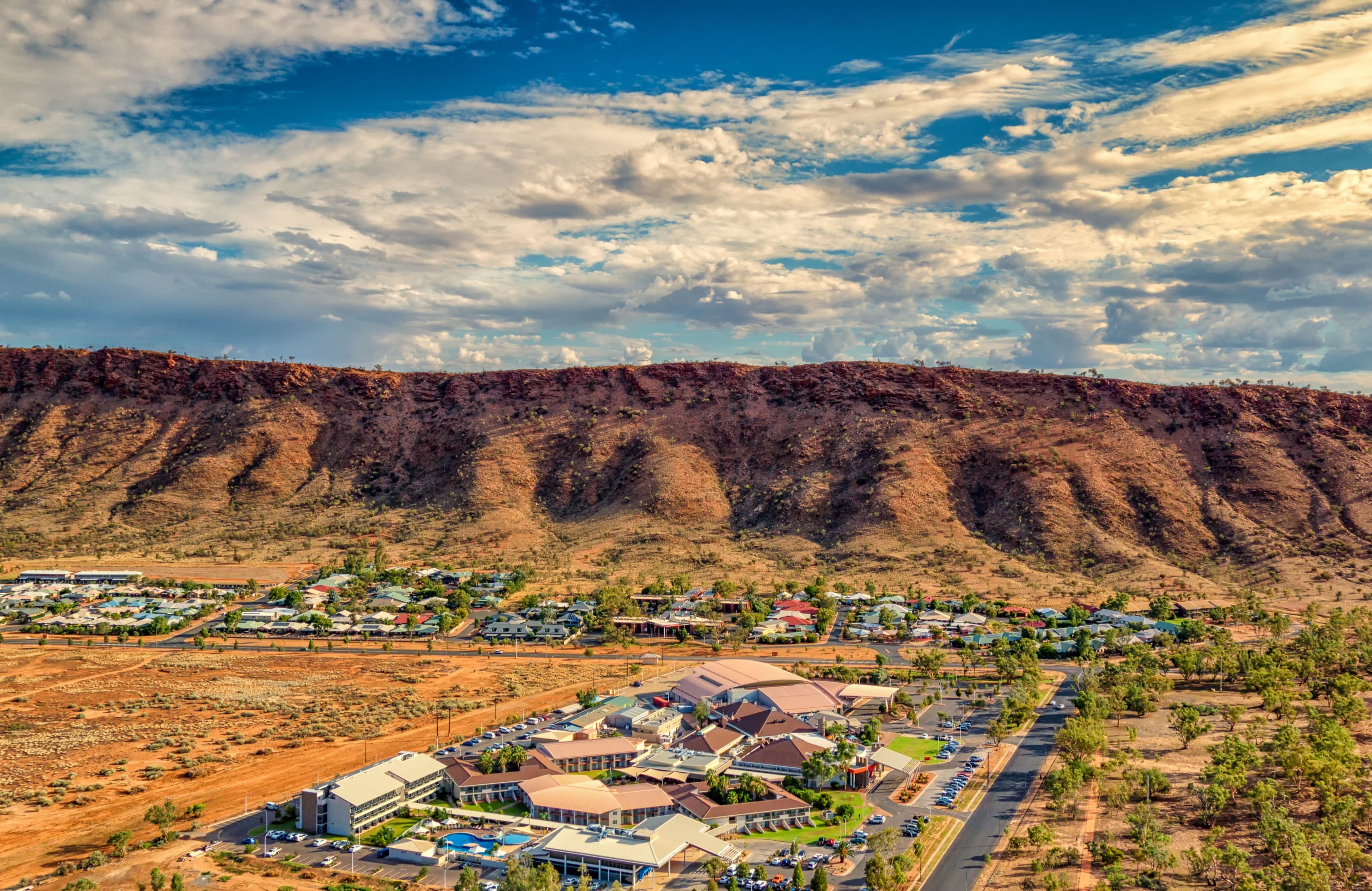Crowne Plaza Alice Springs Lasseters - Image 1
