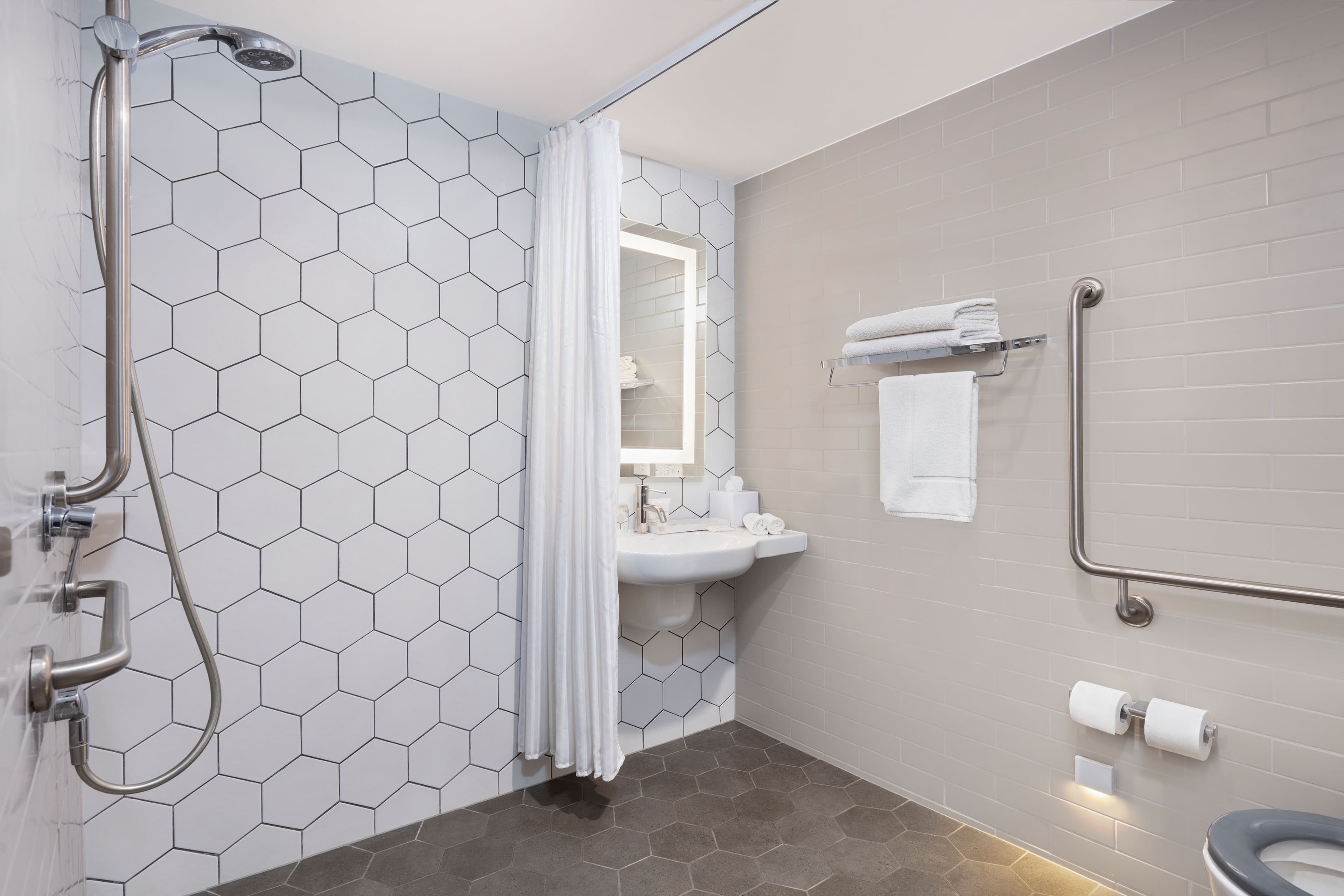 Crowne Plaza Alice Springs Lasseters — 14