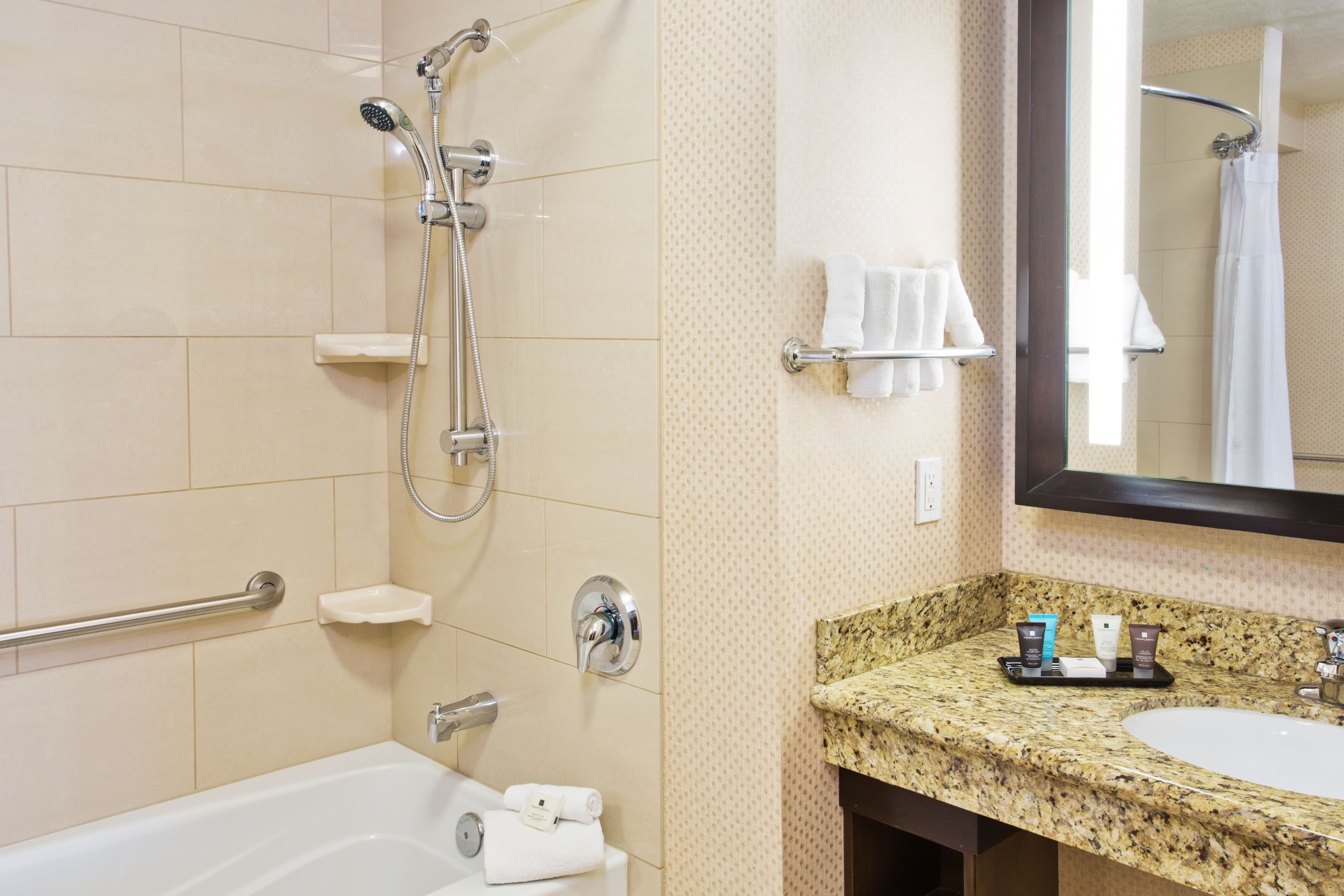 Crowne Plaza Anchorage-Midtown — 14