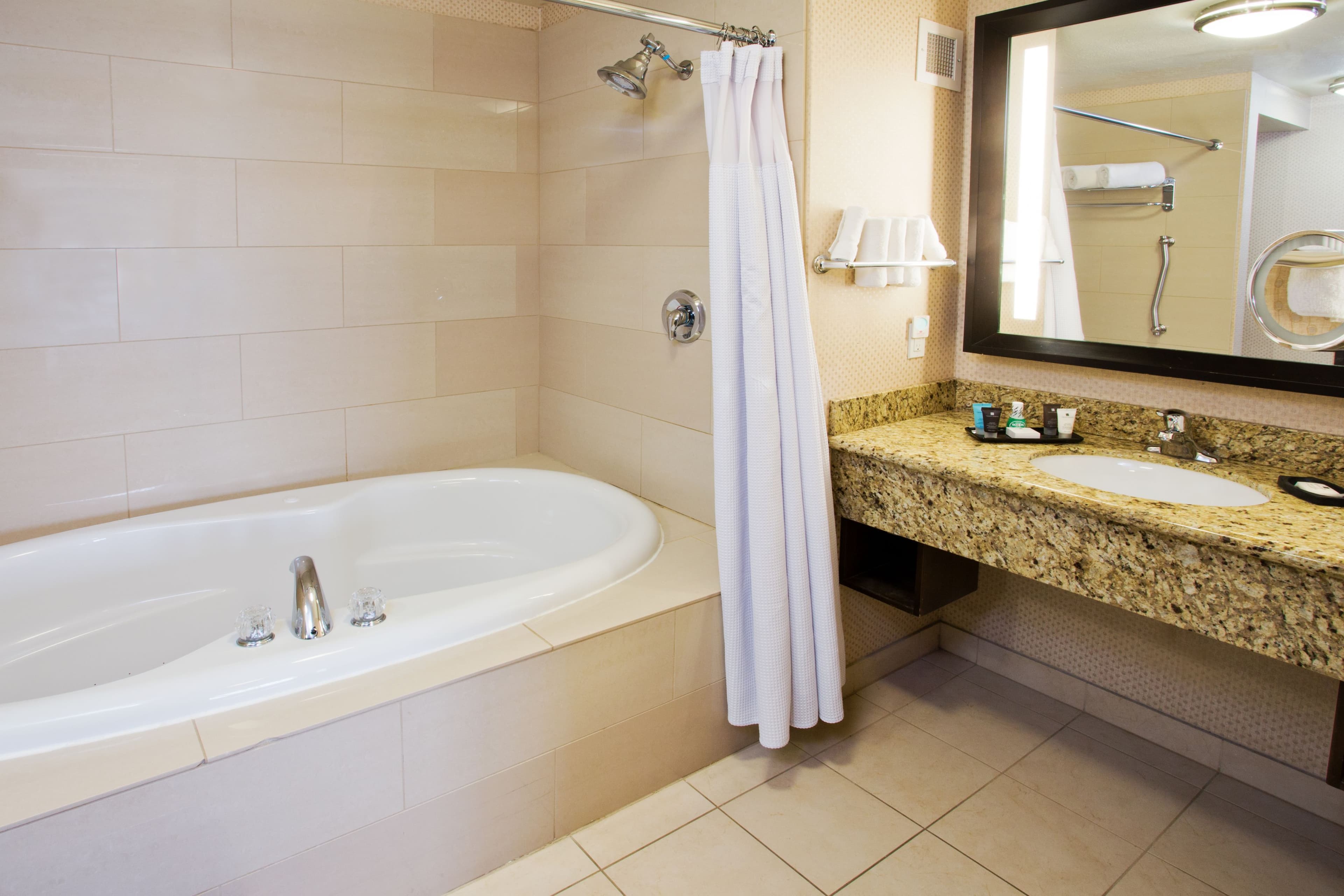 Crowne Plaza Anchorage-Midtown — 24