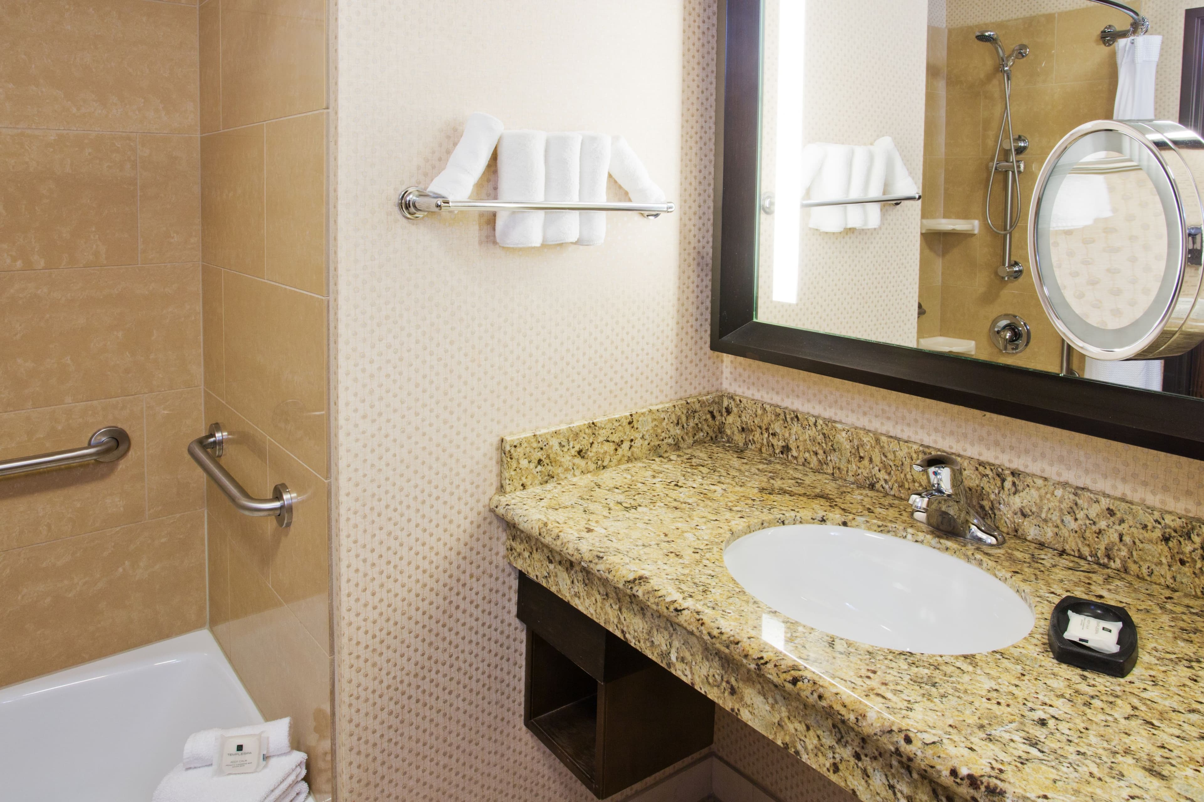 Crowne Plaza Anchorage-Midtown — 17