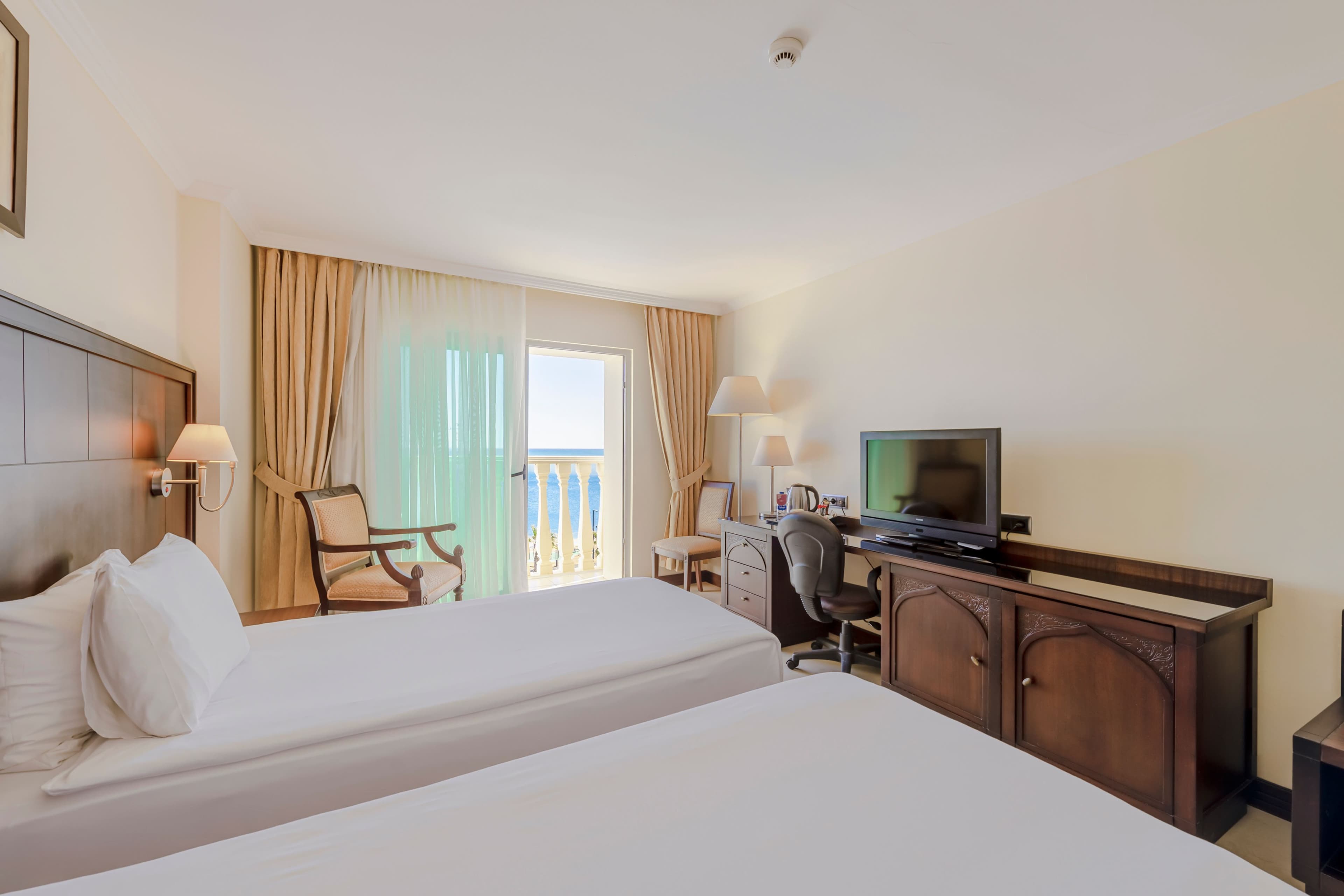 Crowne Plaza Antalya — 30