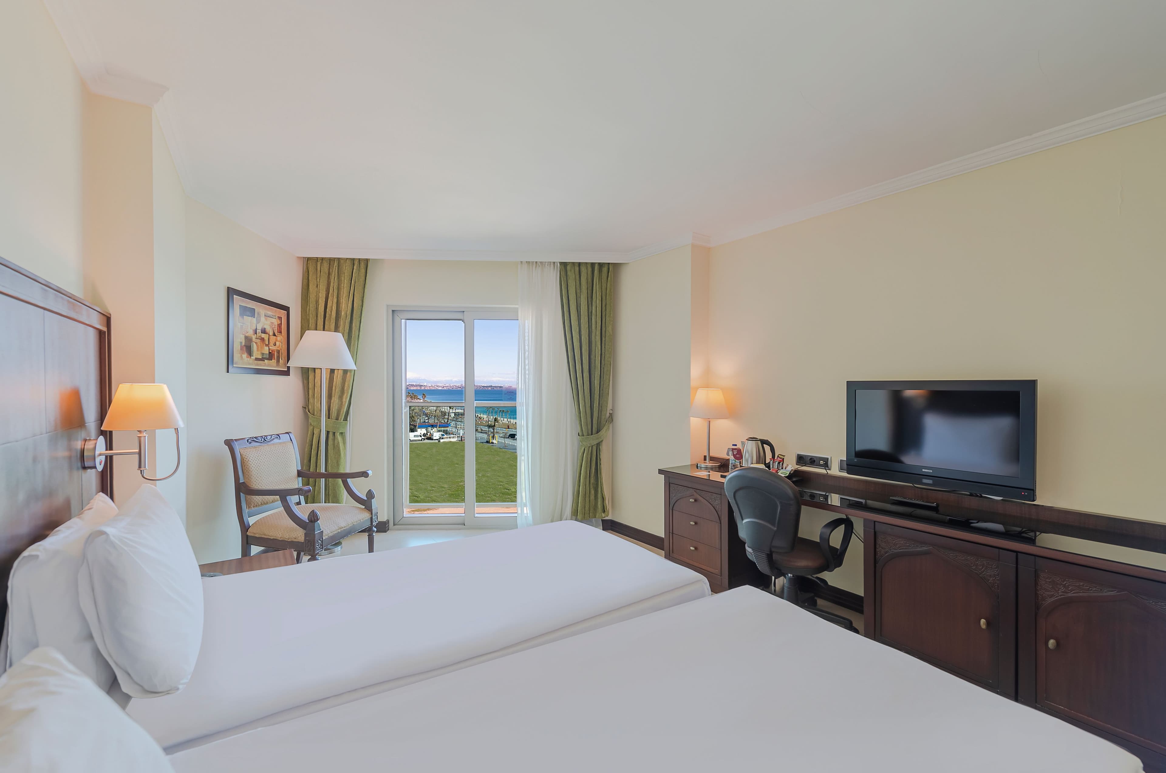 Crowne Plaza Antalya — 42