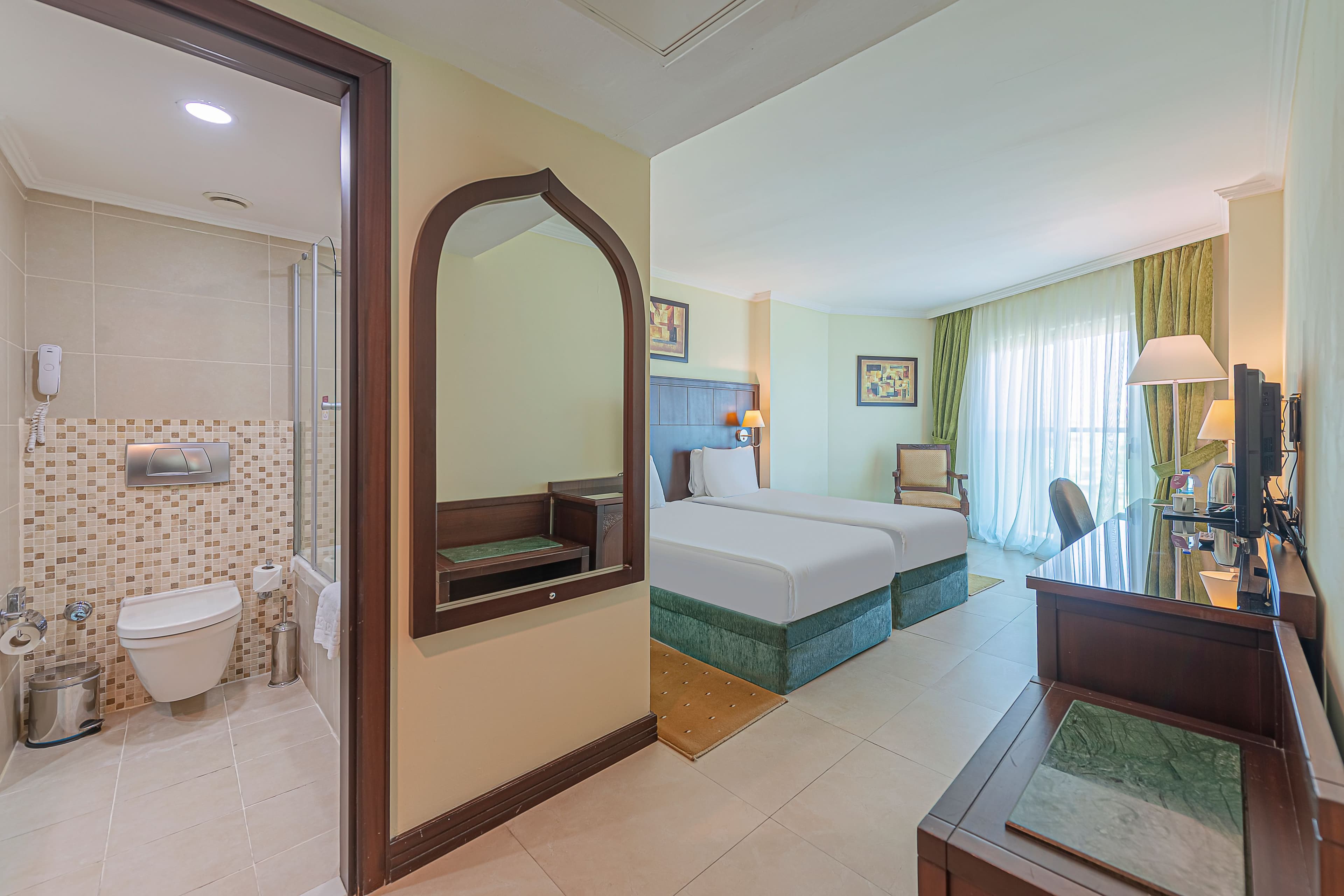 Crowne Plaza Antalya - Image 3