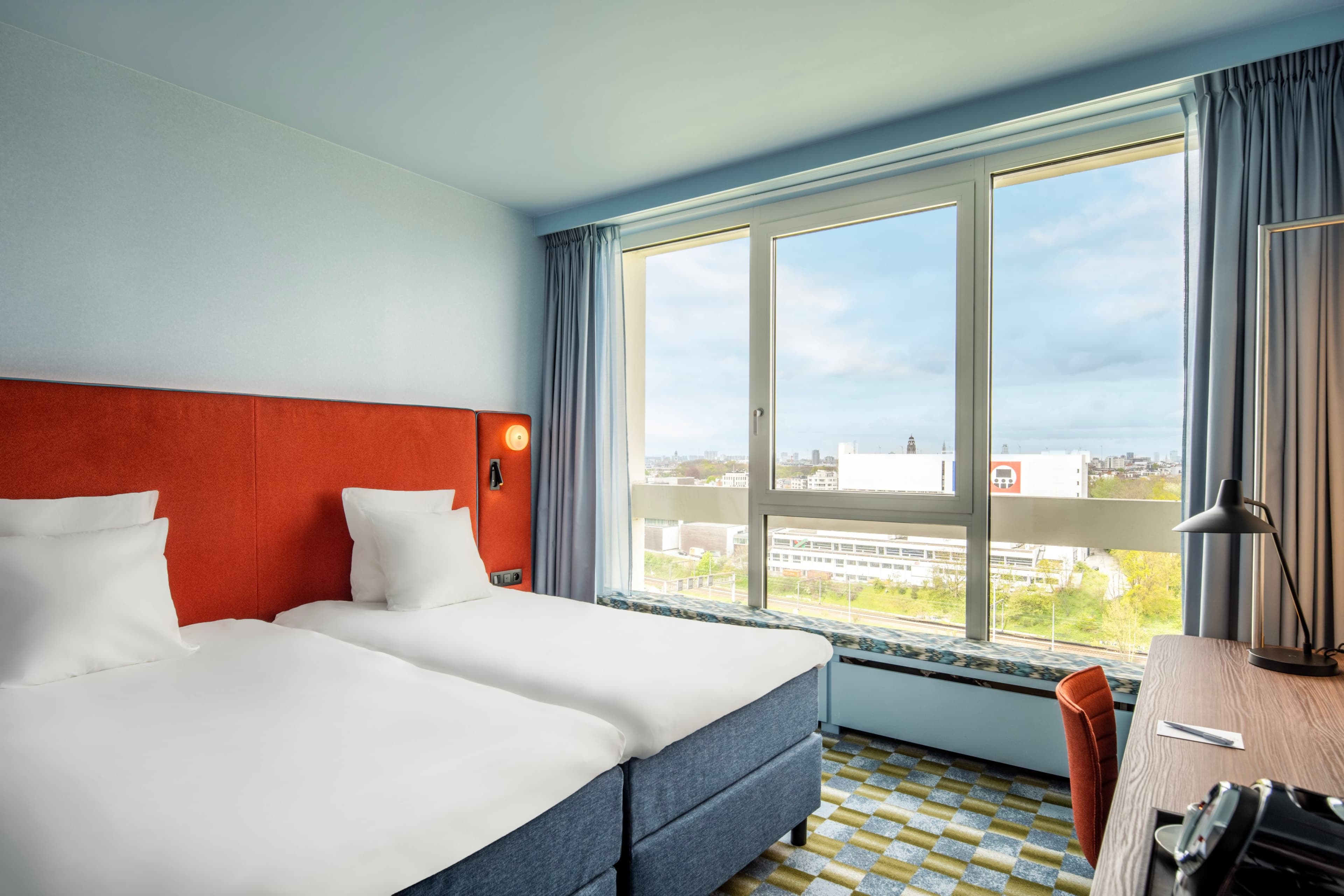 Crowne Plaza Antwerp - Image 3