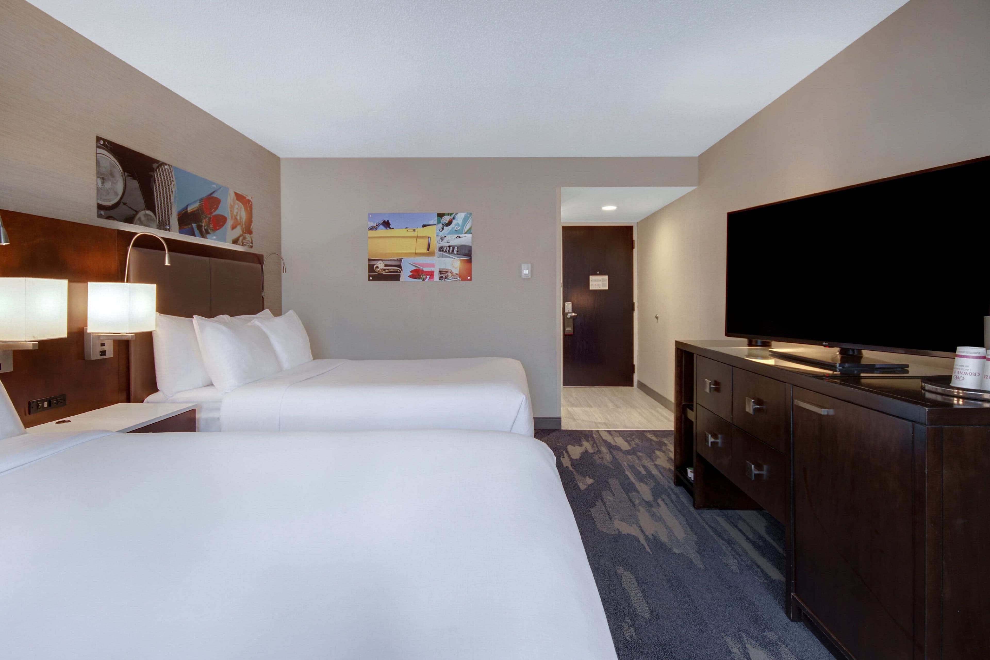 Crowne Plaza Auburn Hills — 92