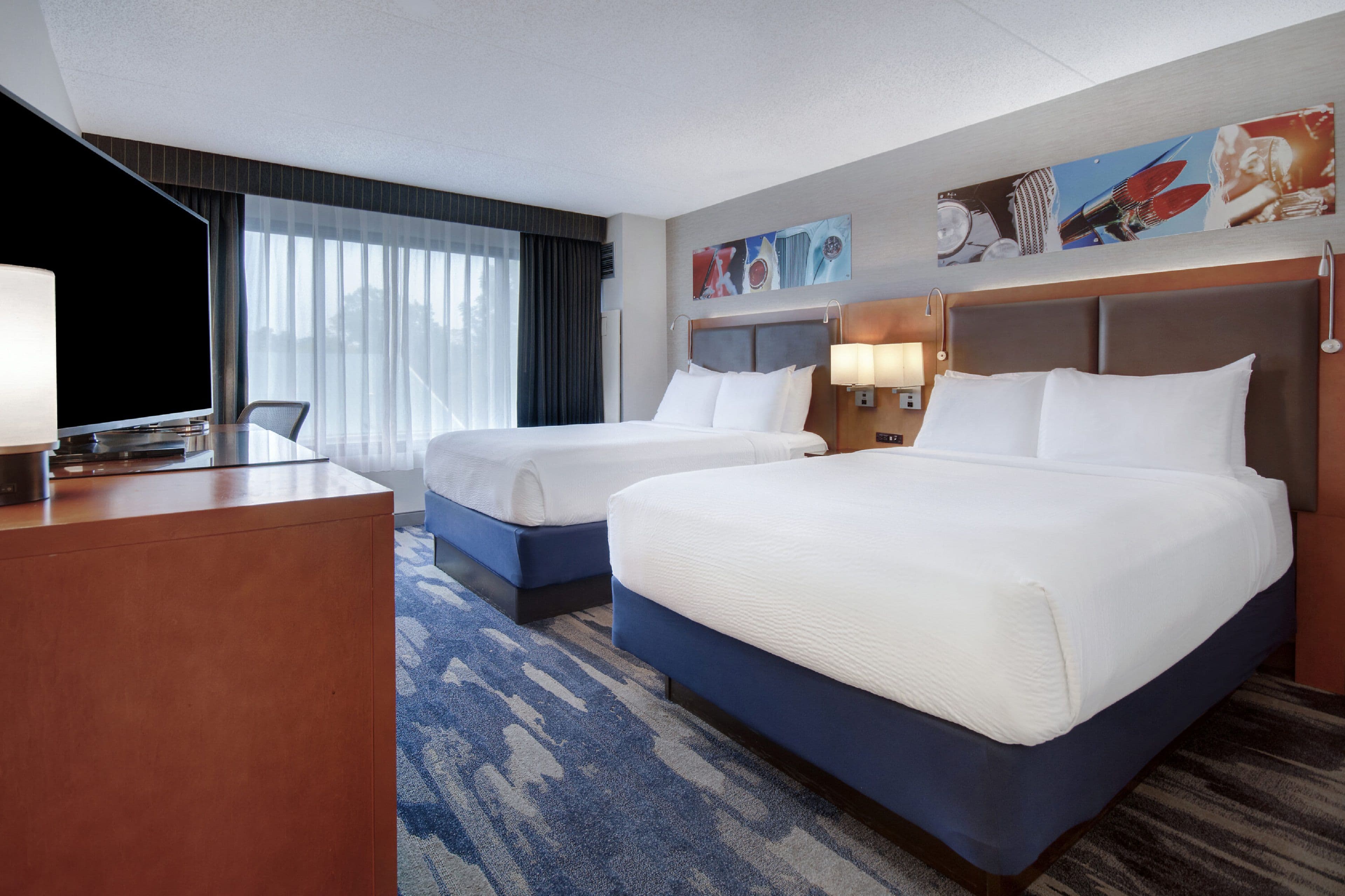 Crowne Plaza Auburn Hills — 90