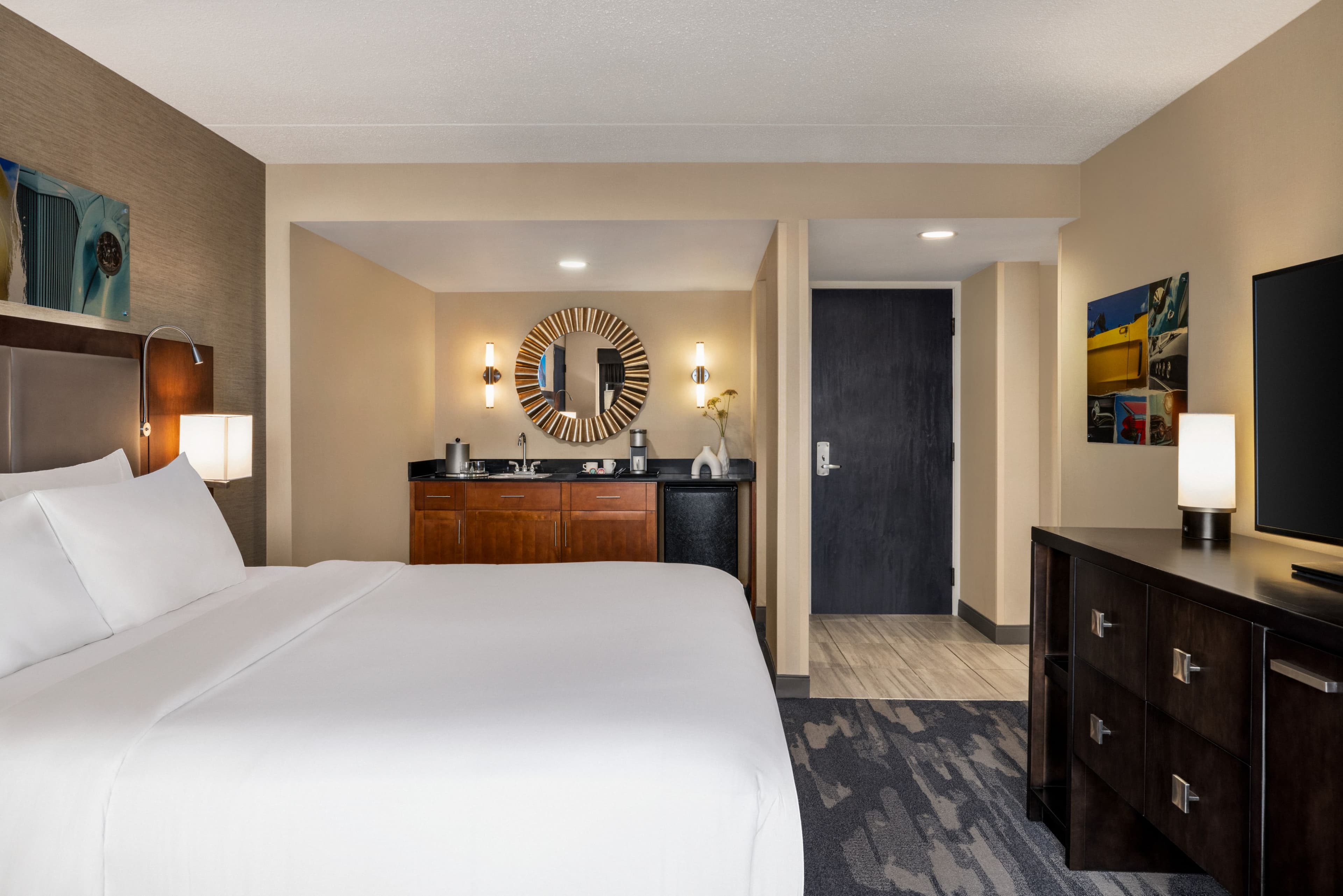 Crowne Plaza Auburn Hills — 125