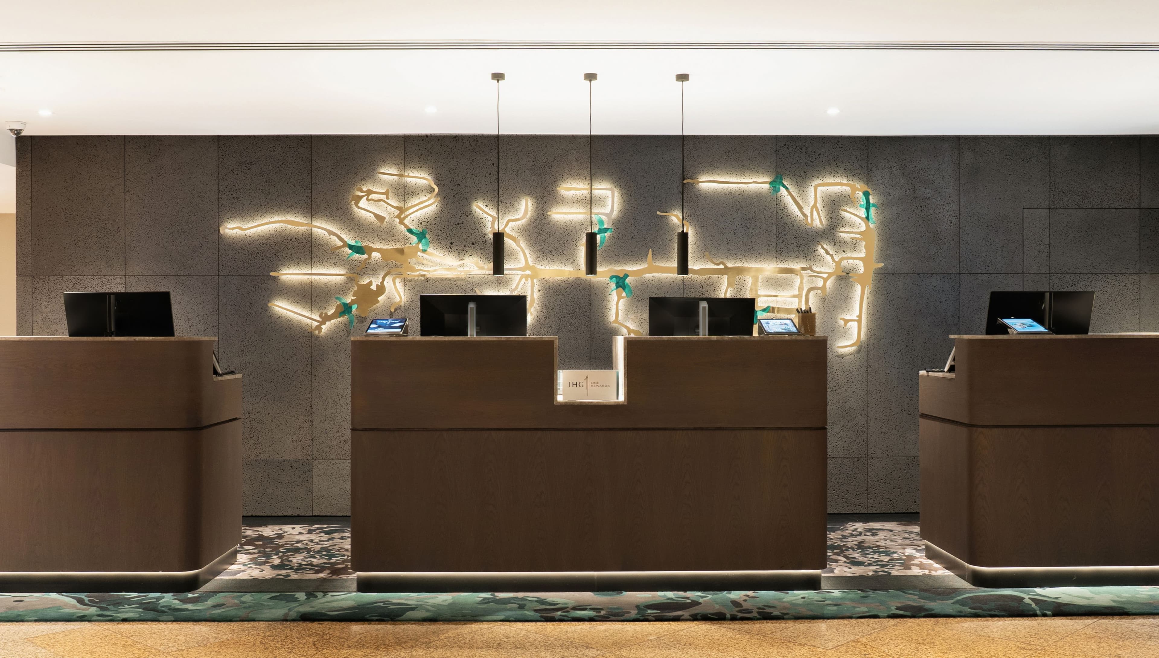 Crowne Plaza Auckland - Image 1