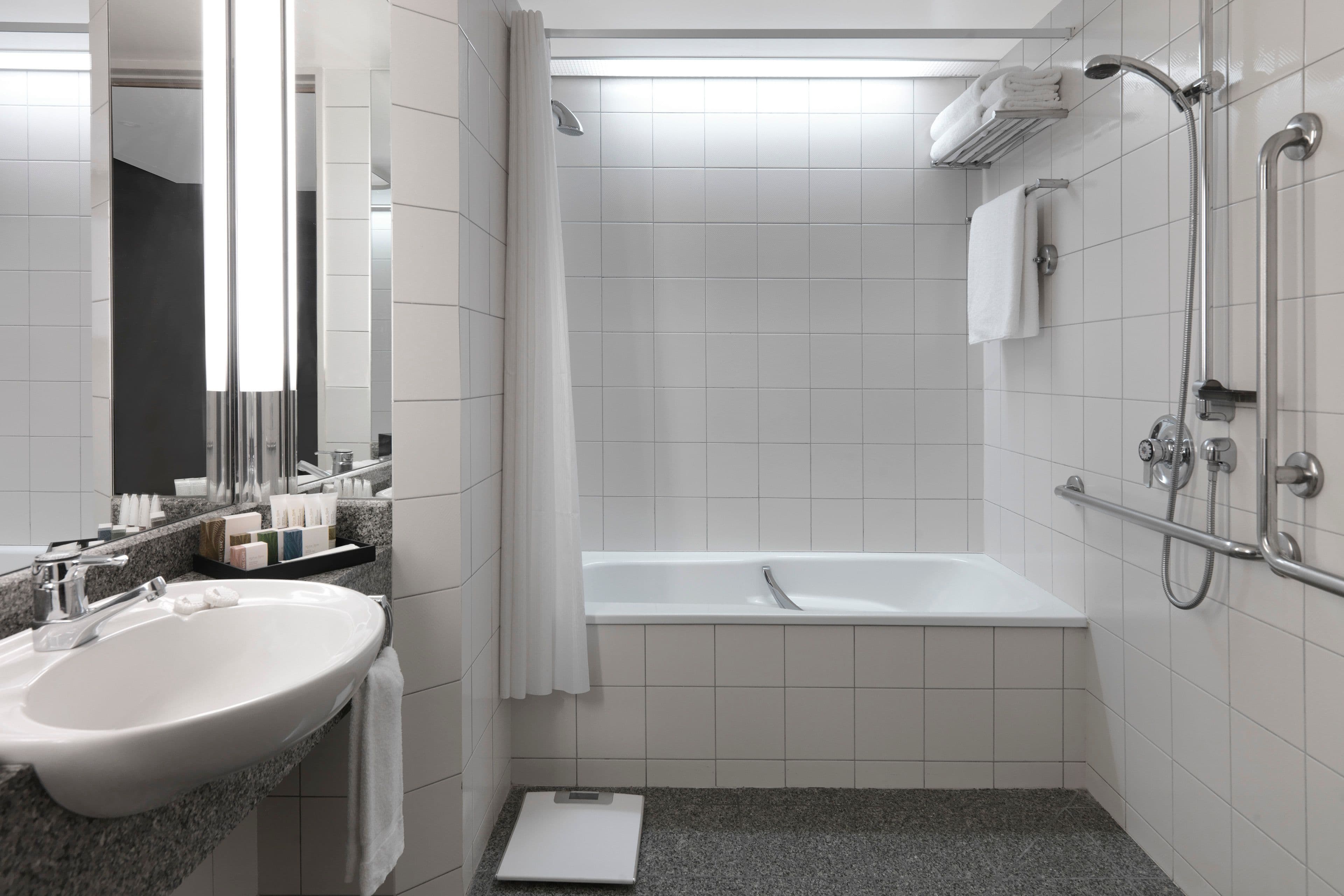 Crowne Plaza Auckland — 10