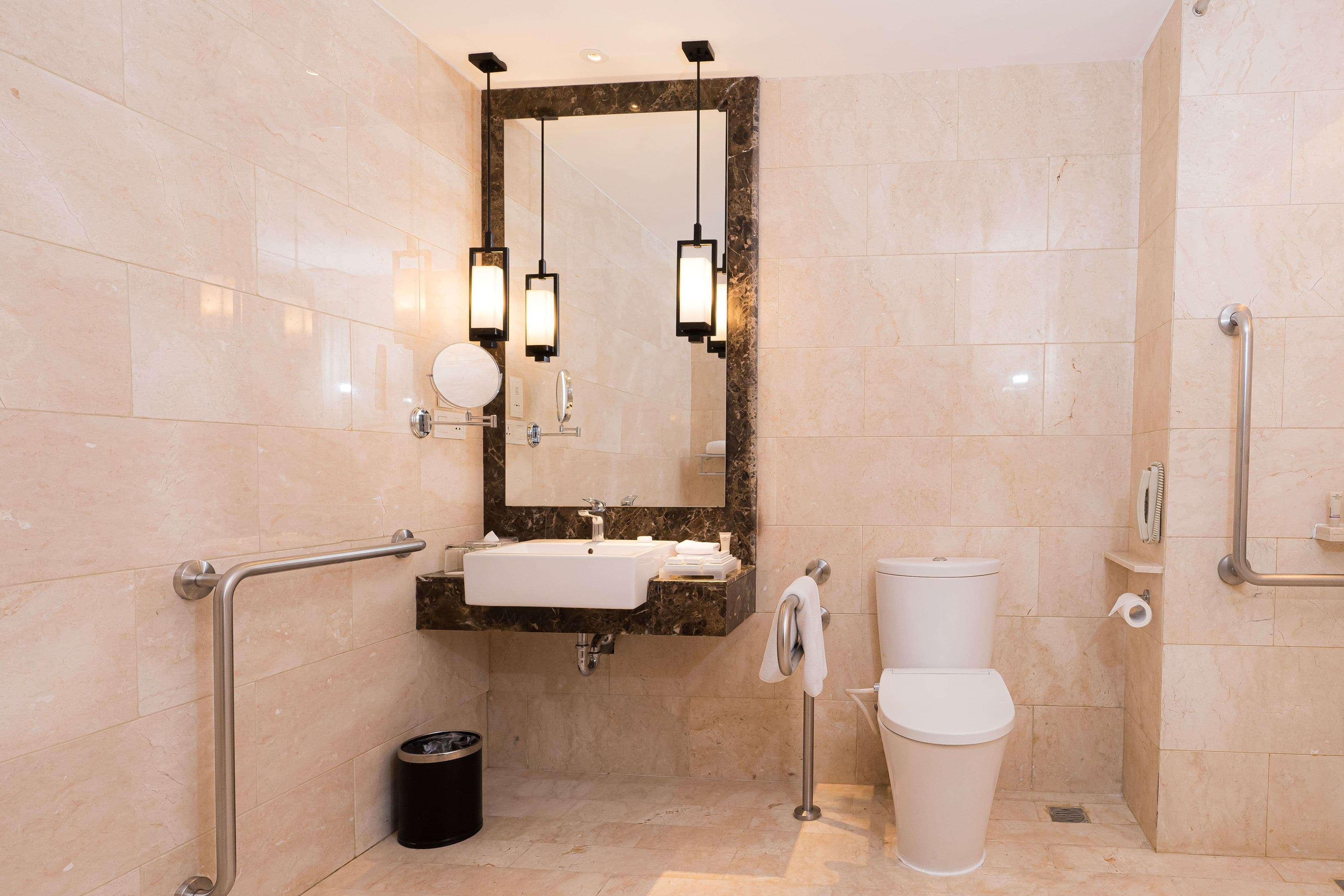 Crowne Plaza Bandung — 10