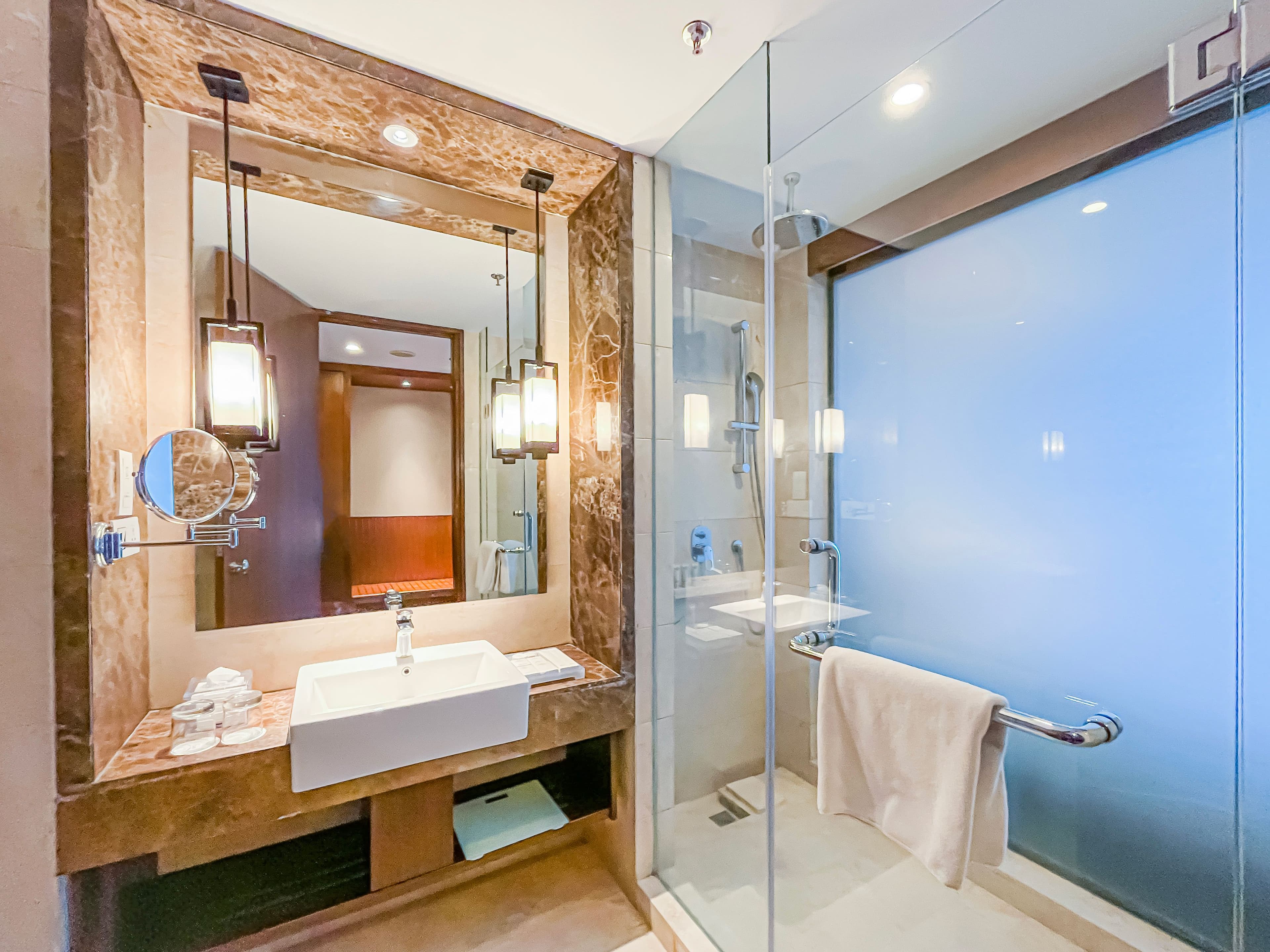 Crowne Plaza Bandung — 14