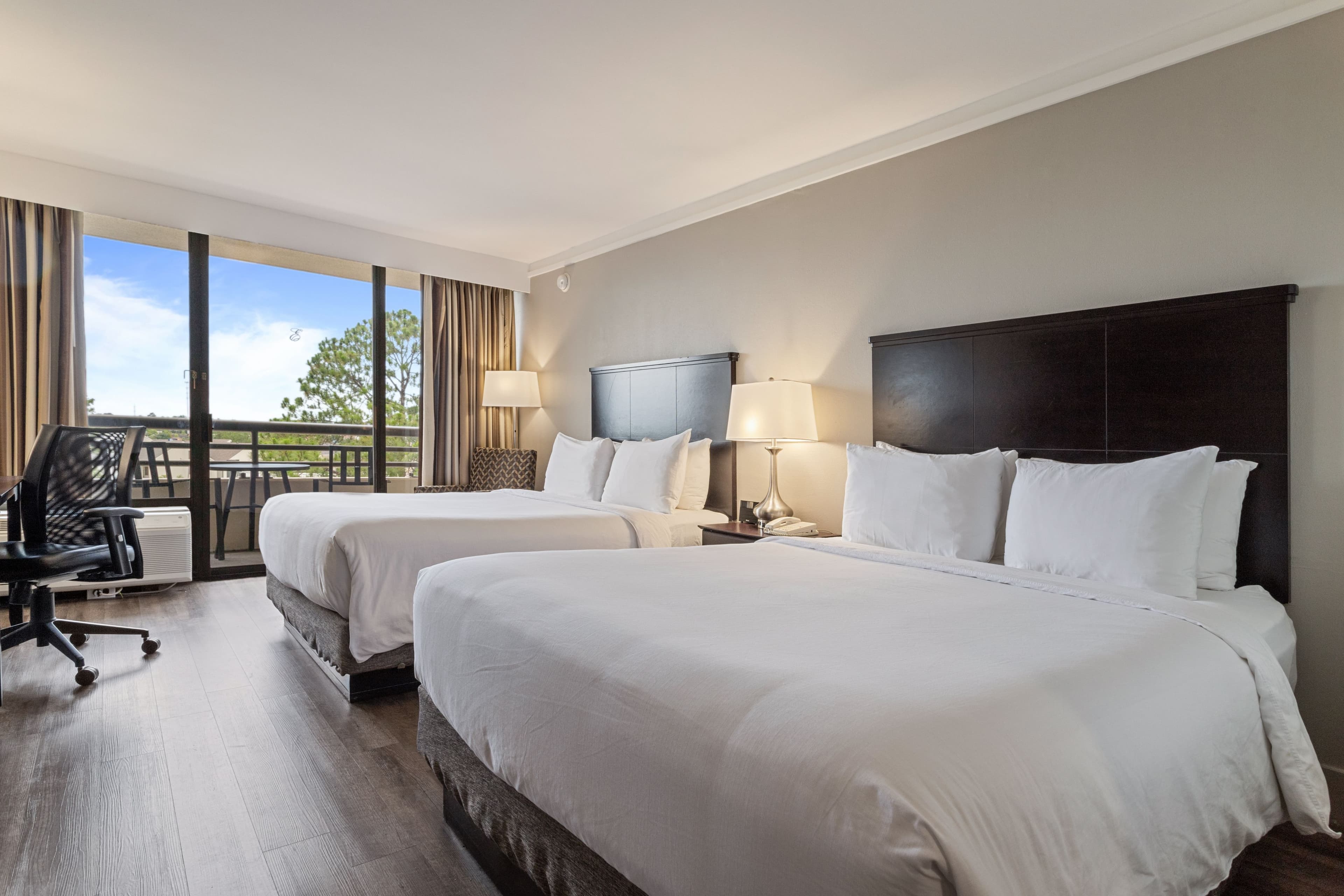 Crowne Plaza Executive Center Baton Rouge — 53