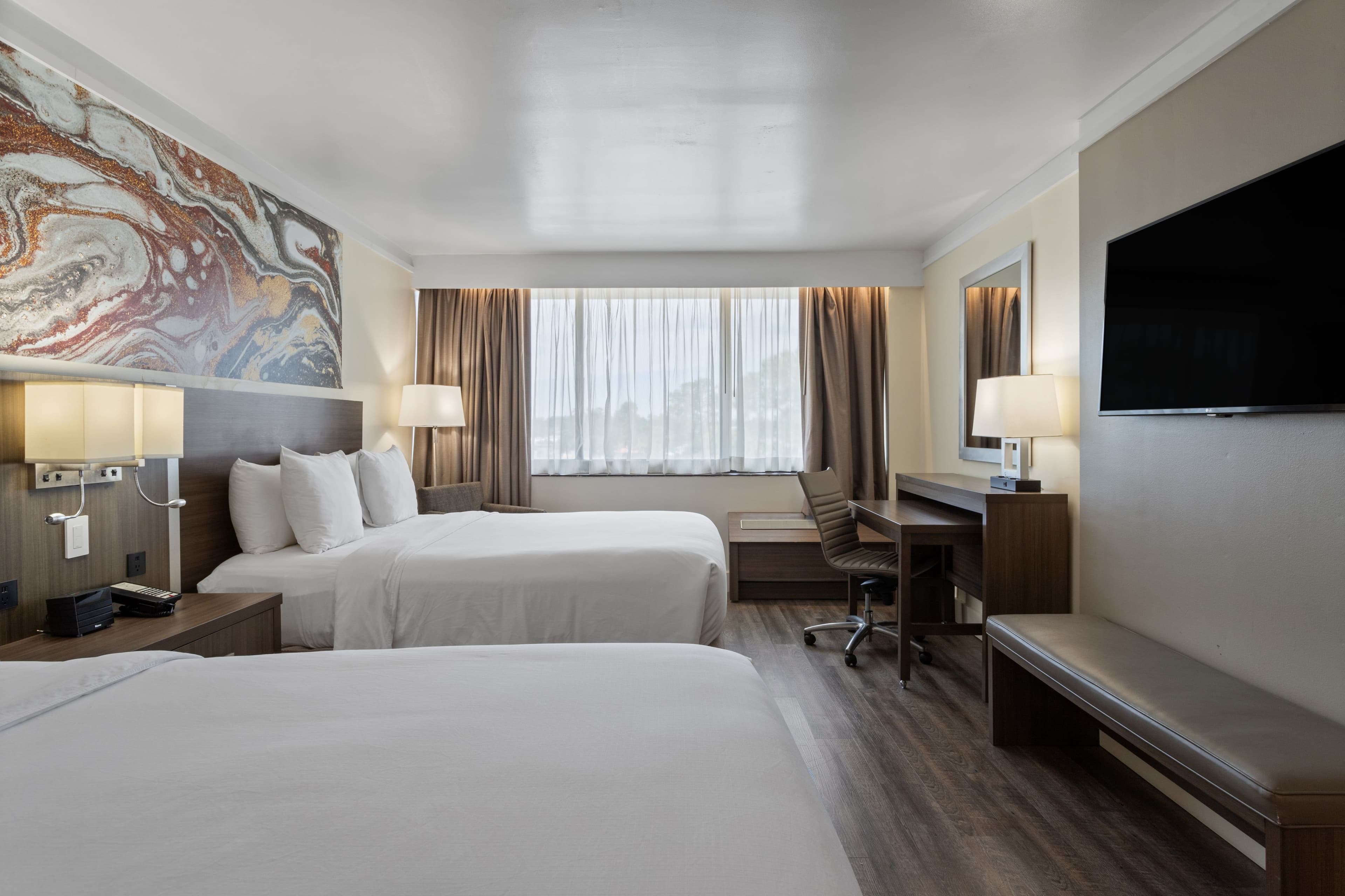 Crowne Plaza Executive Center Baton Rouge — 54