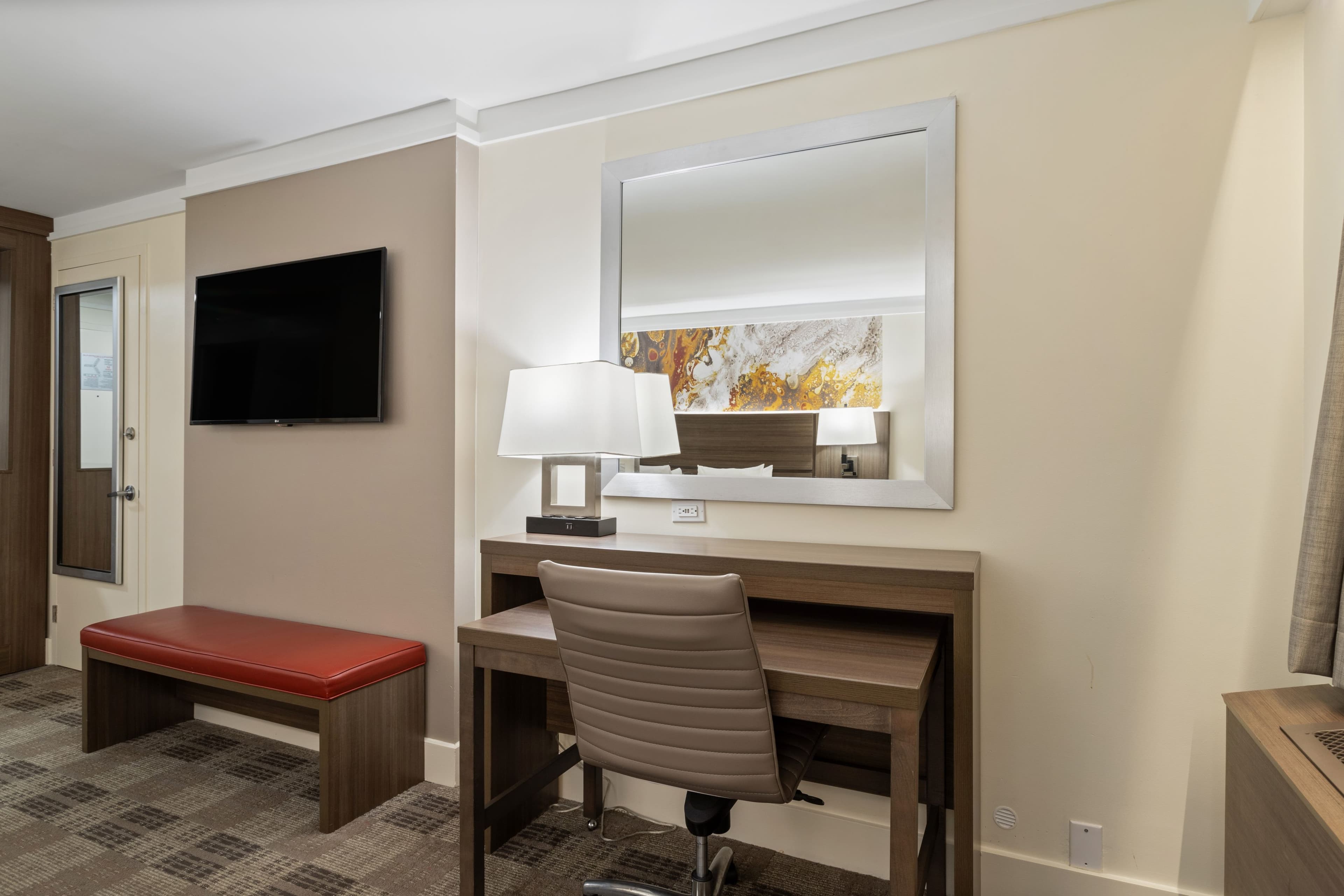 Crowne Plaza Executive Center Baton Rouge - Image 4
