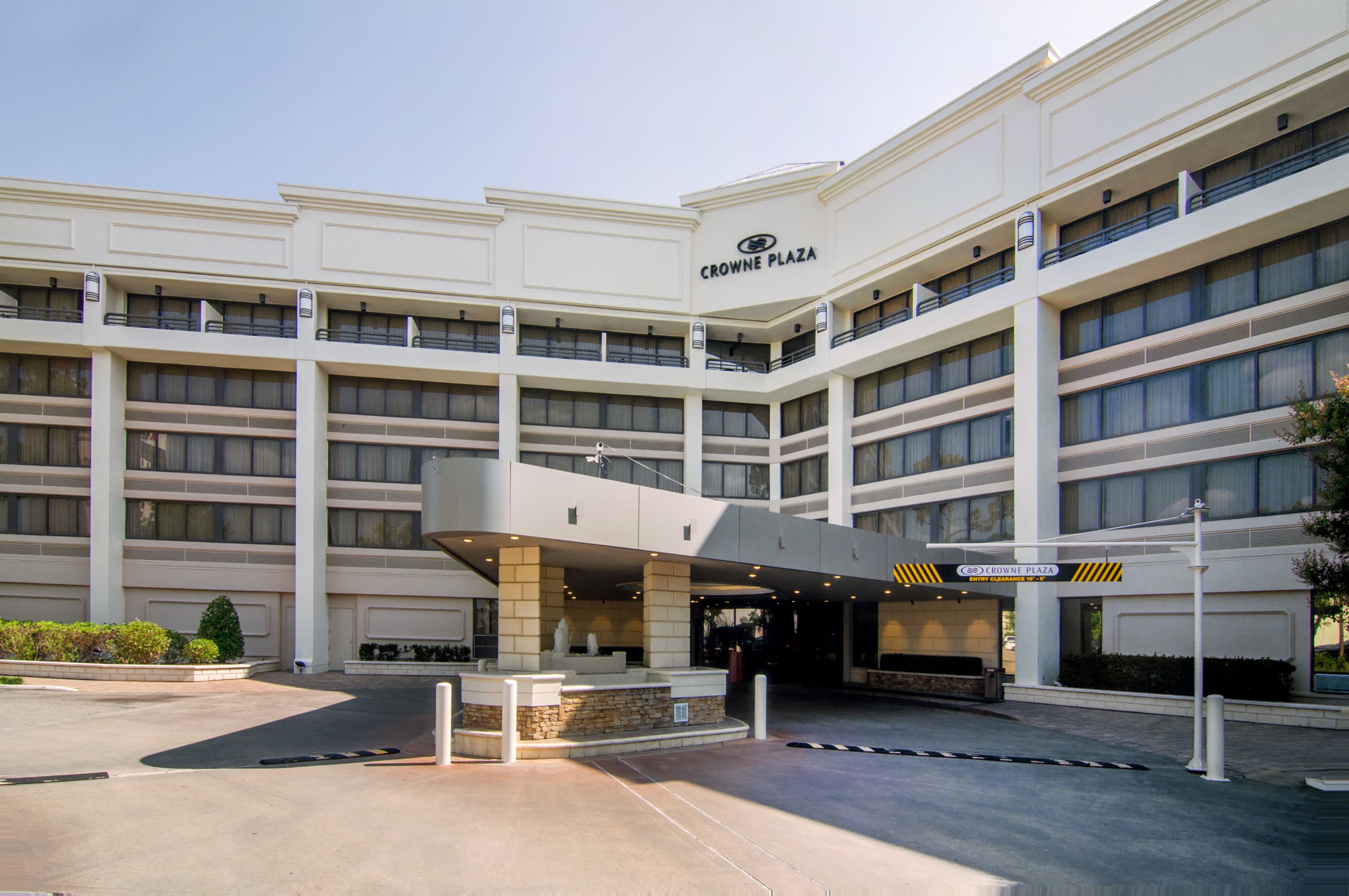 Crowne Plaza Executive Center Baton Rouge - Image 1