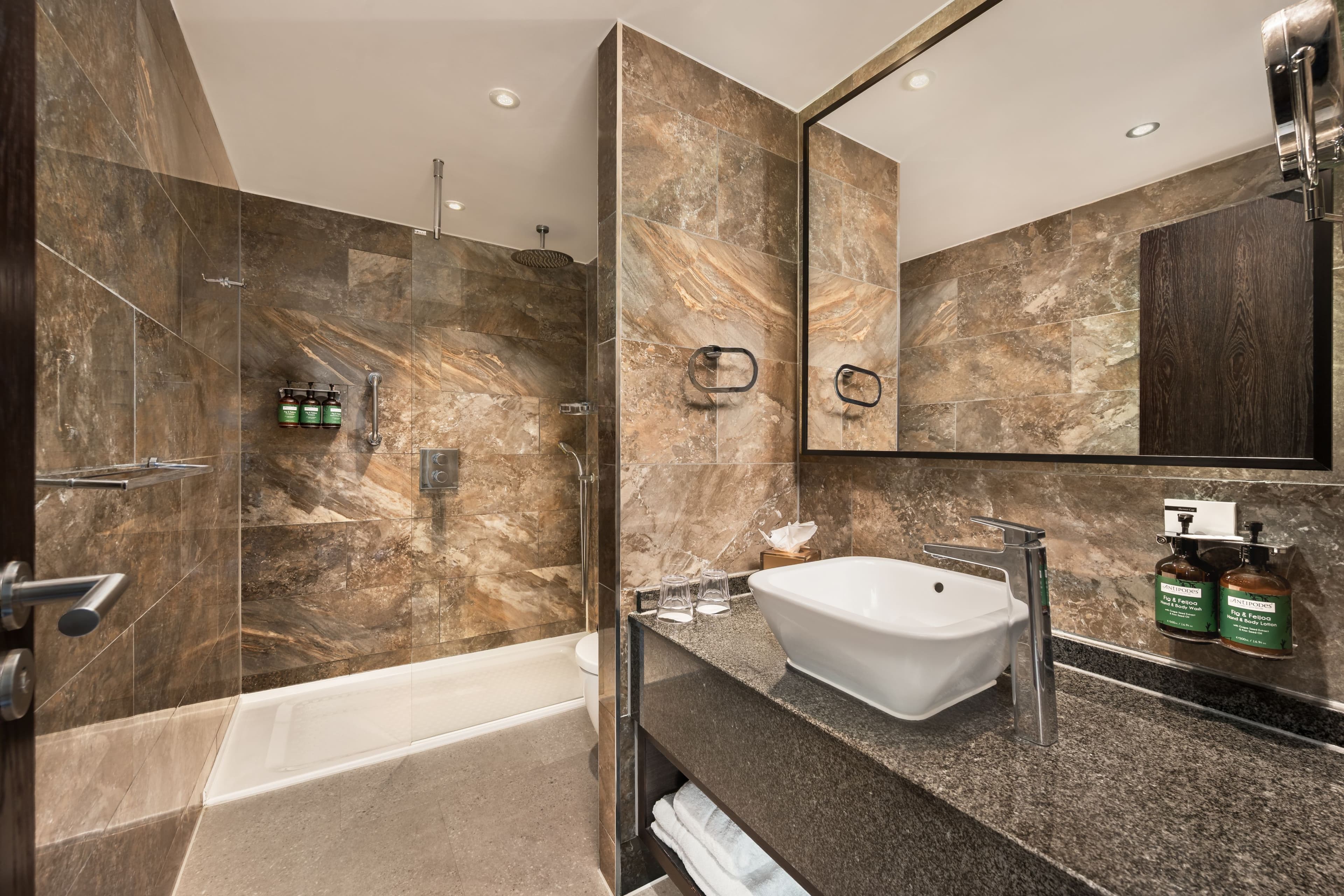 Crowne Plaza Gerrards Cross — 6