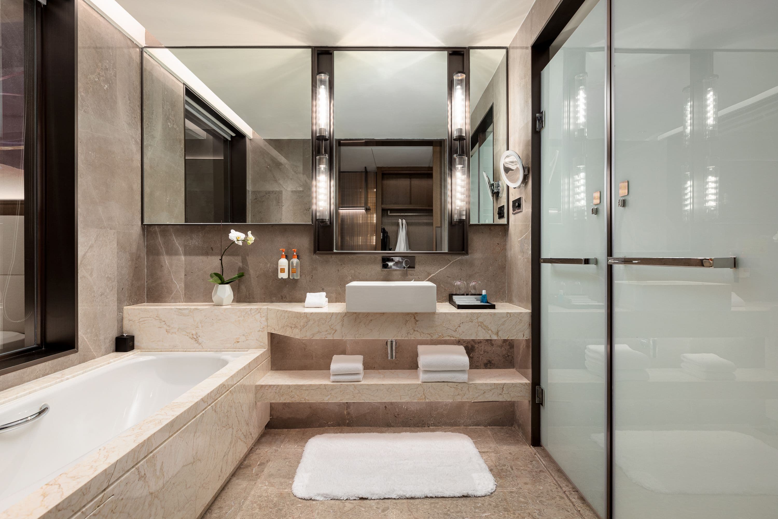 Crowne Plaza Beihai Silver Beach - Image 5