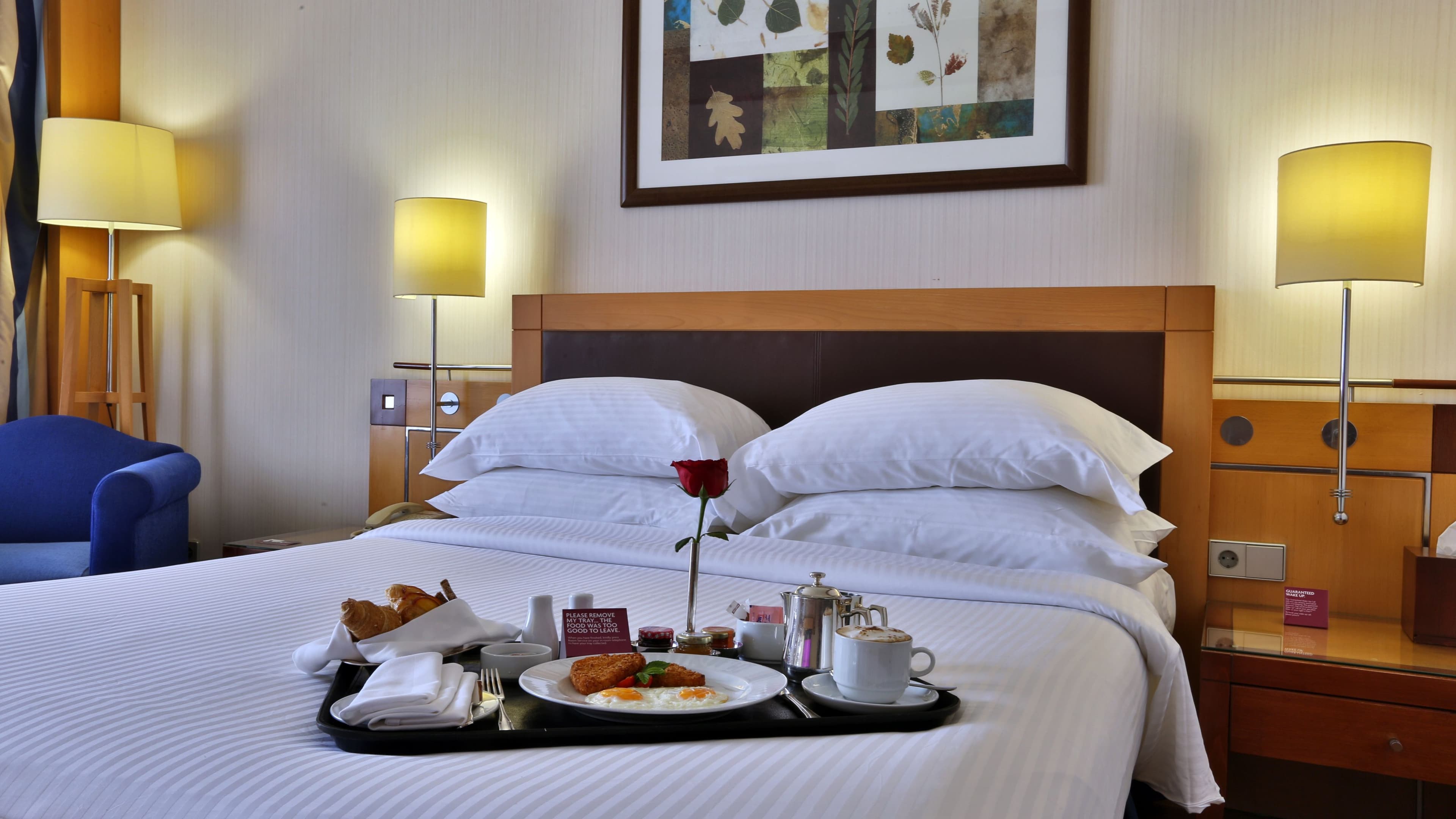 Crowne Plaza Beirut - Image 2