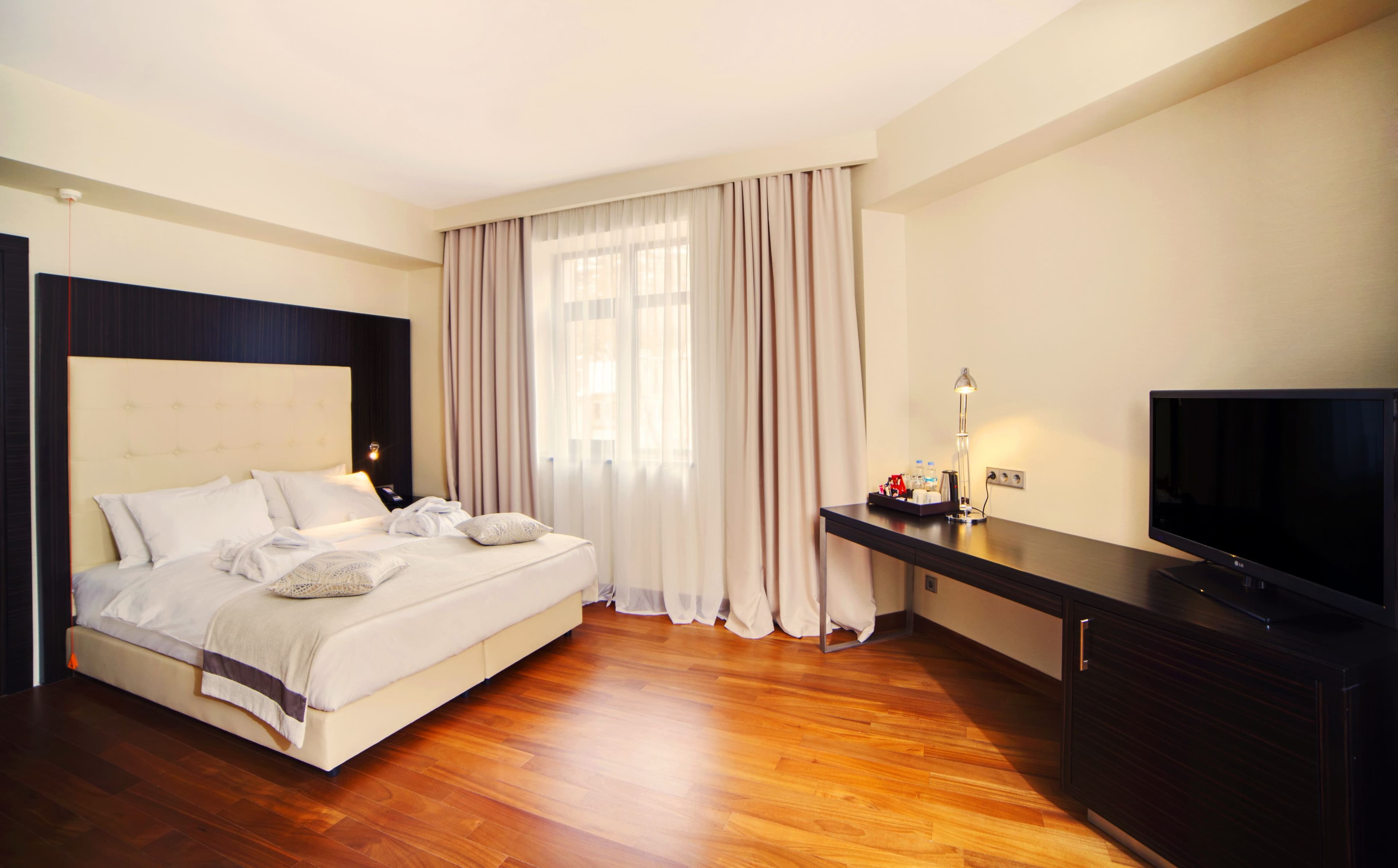 Crowne Plaza Borjomi - Image 5