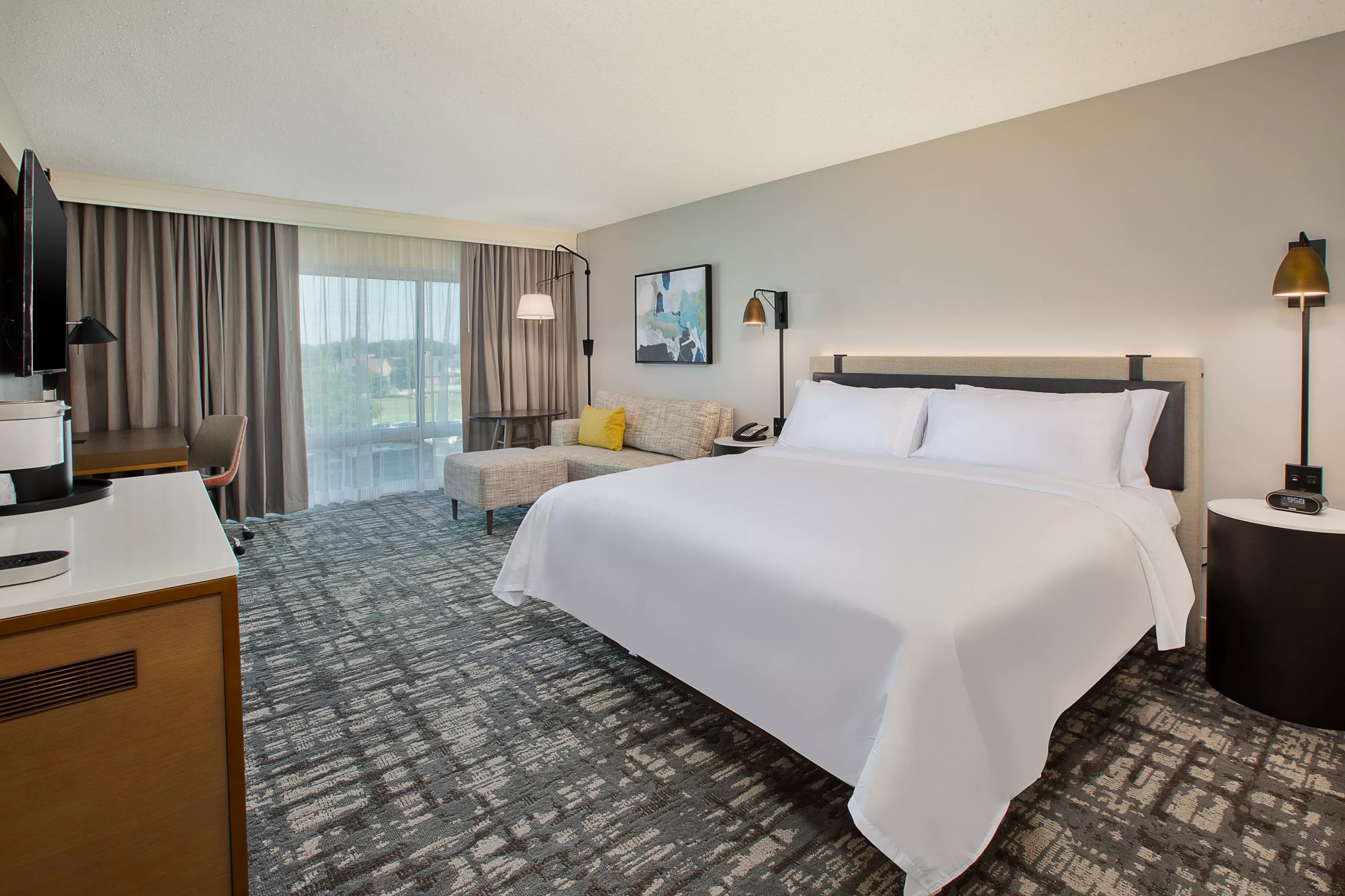 Holiday Inn University Plaza-Bowling Green — 4