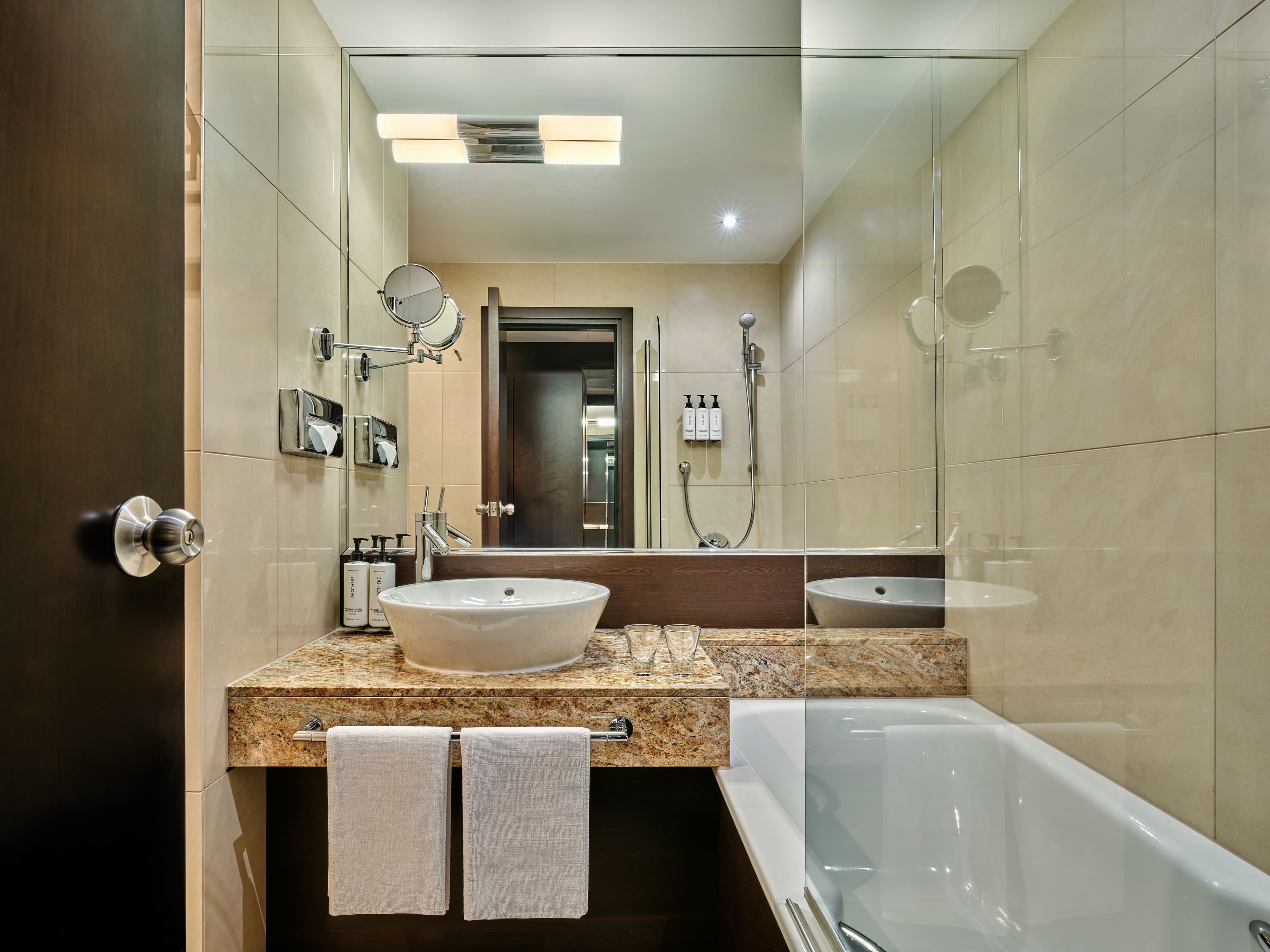 Standard Room - Image 5