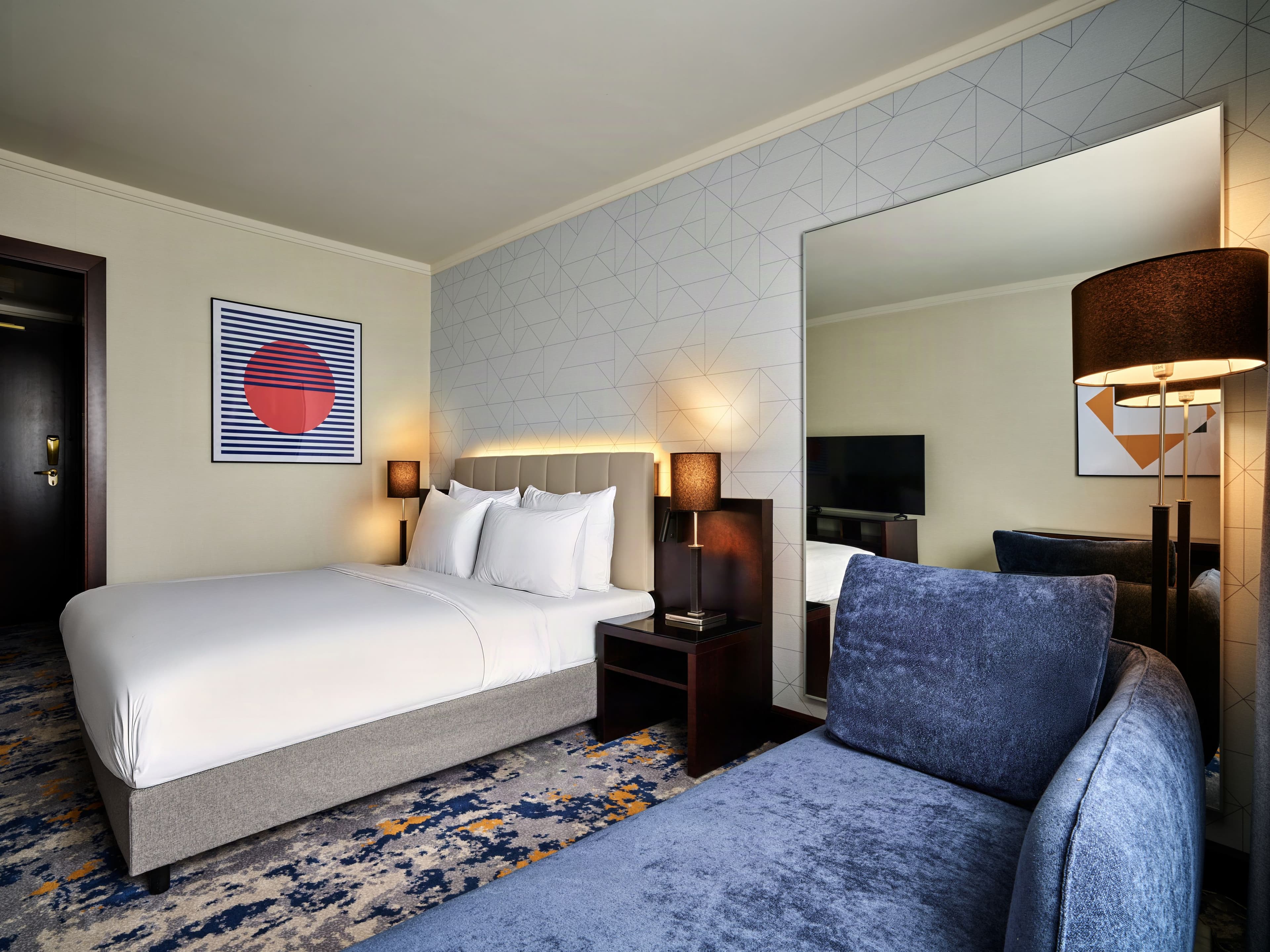 Crowne Plaza Bratislava - Image 3