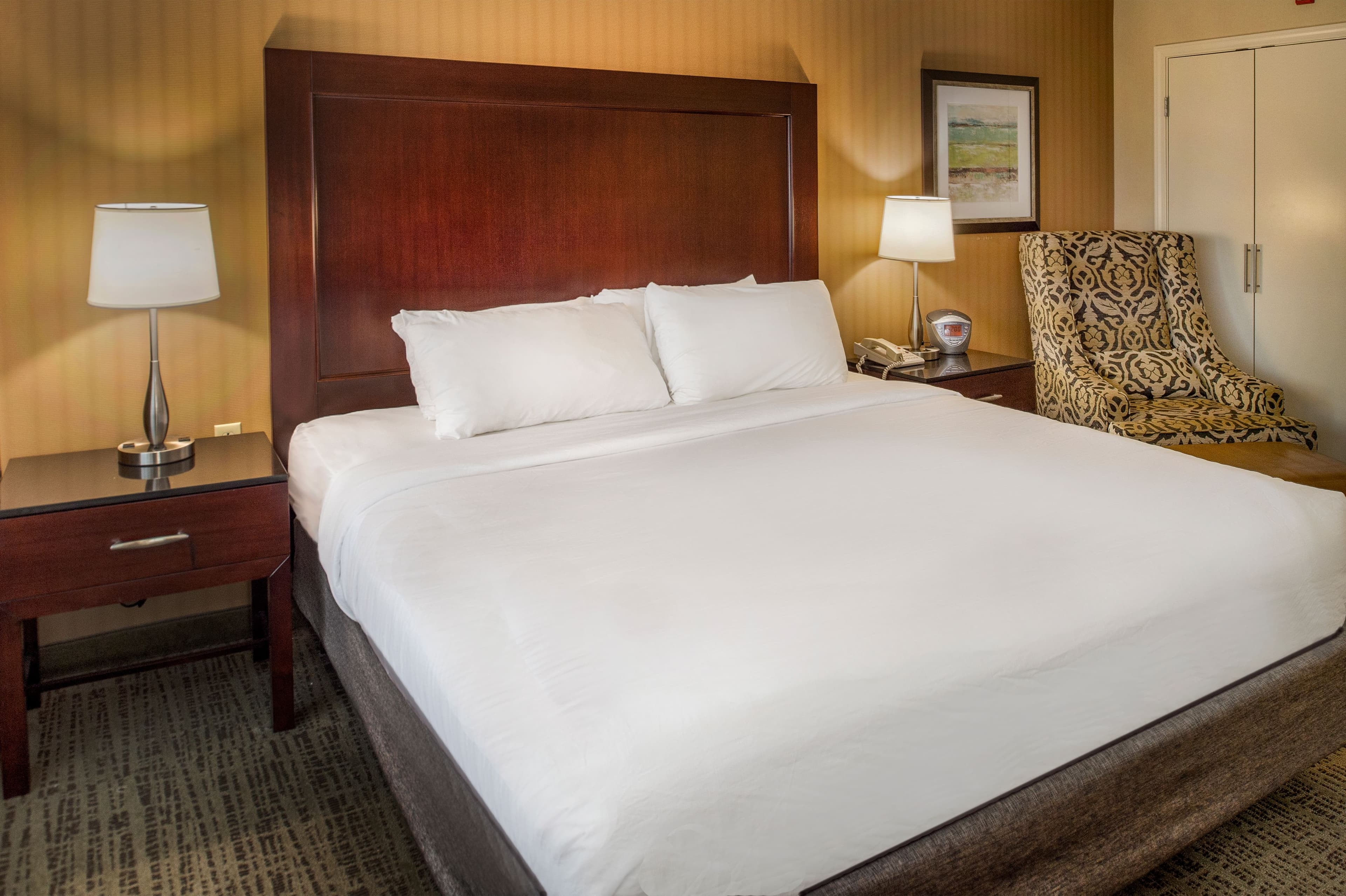 Crowne Plaza St. Louis Airport - Image 3