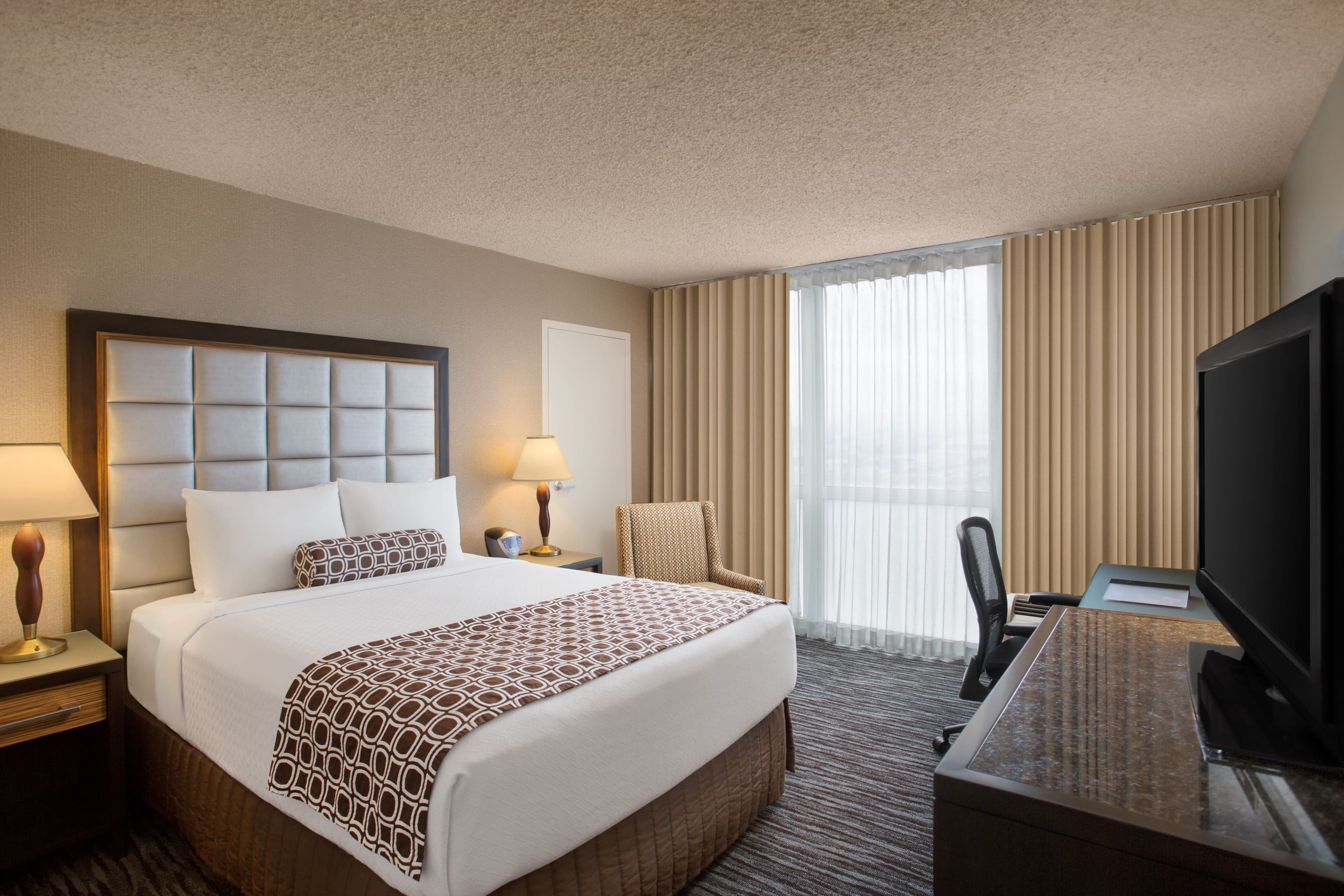 Crowne Plaza San Francisco Airport — 11