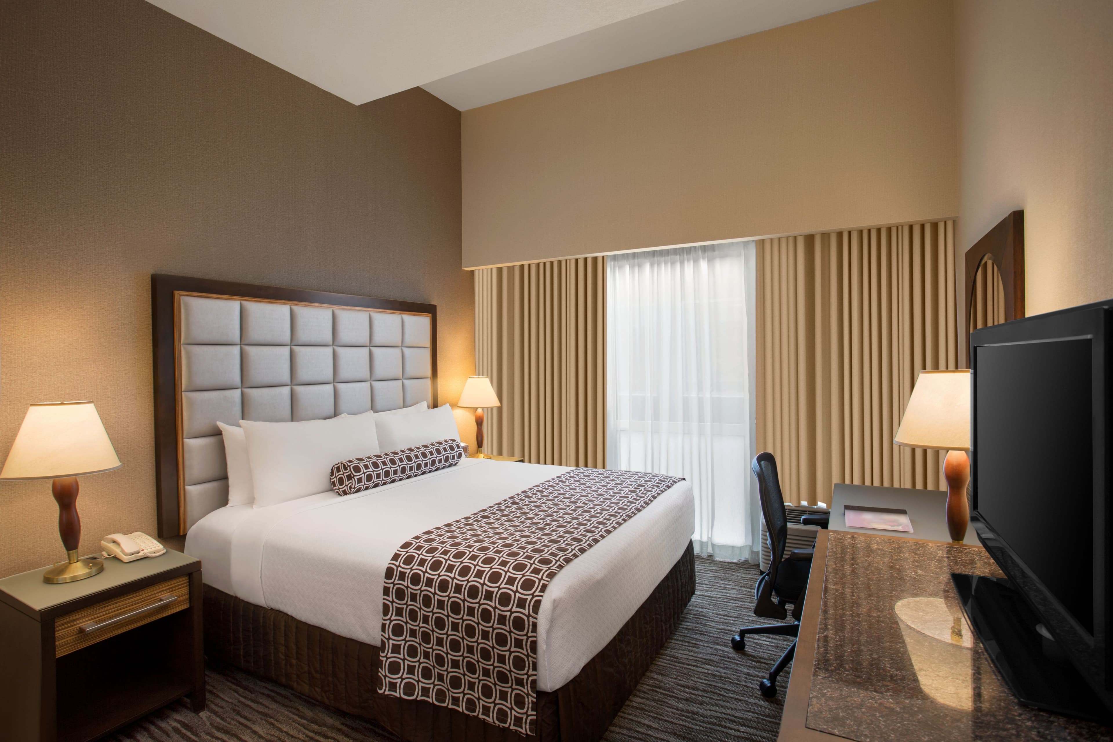 Crowne Plaza San Francisco Airport - Image 5