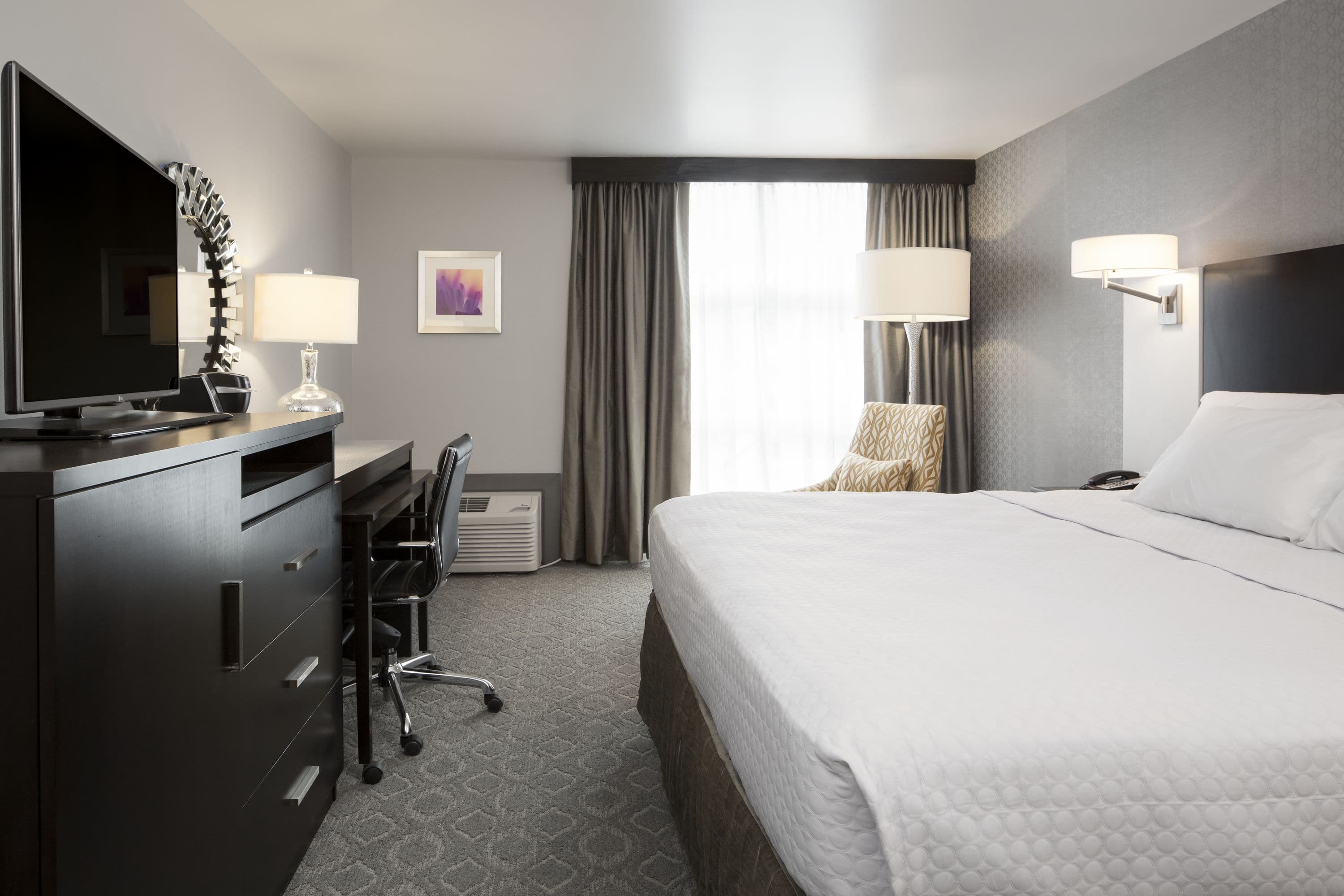 Crowne Plaza Chicago SW - Burr Ridge — 34