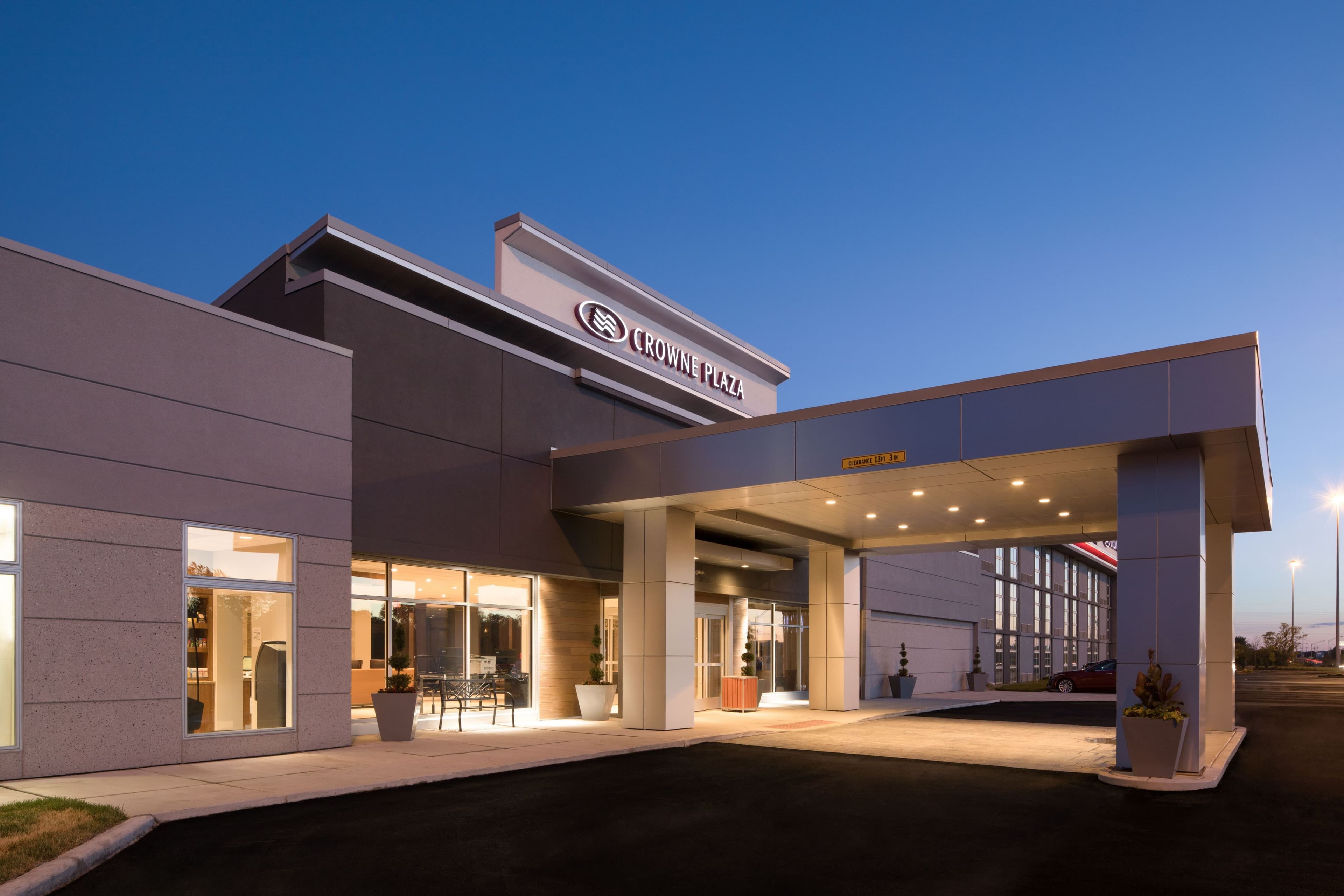 Crowne Plaza Chicago SW - Burr Ridge - Image 1