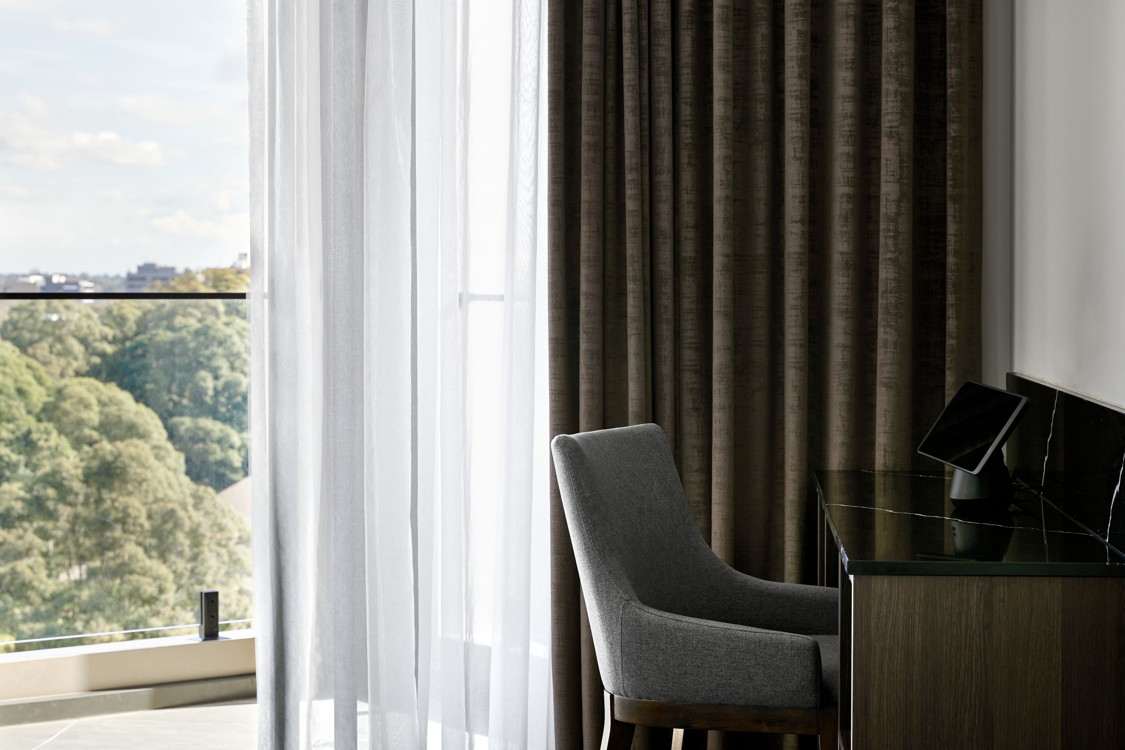 Crowne Plaza Sydney Burwood - Image 4
