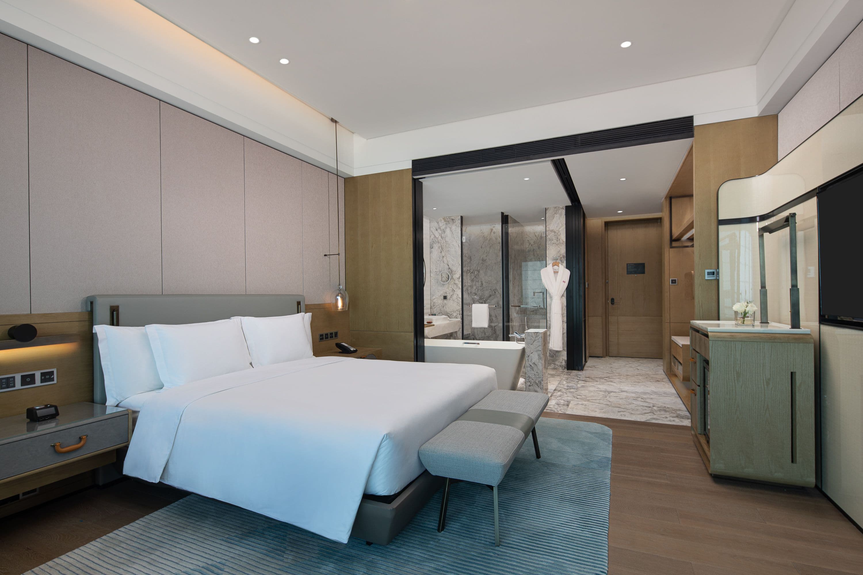 Crowne Plaza Chaozhou Riverside - Image 4