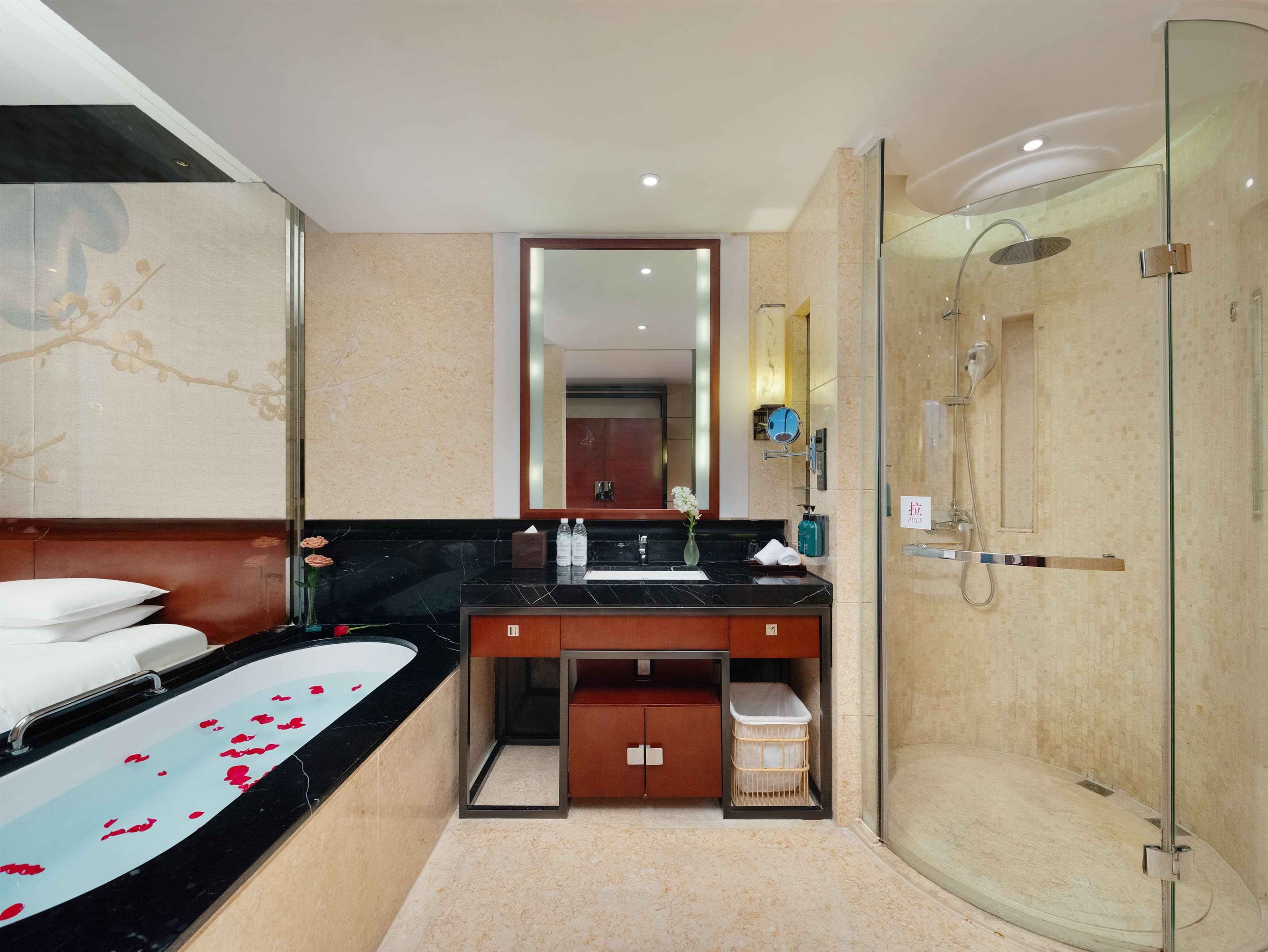 Crowne Plaza Chengdu West - Image 4
