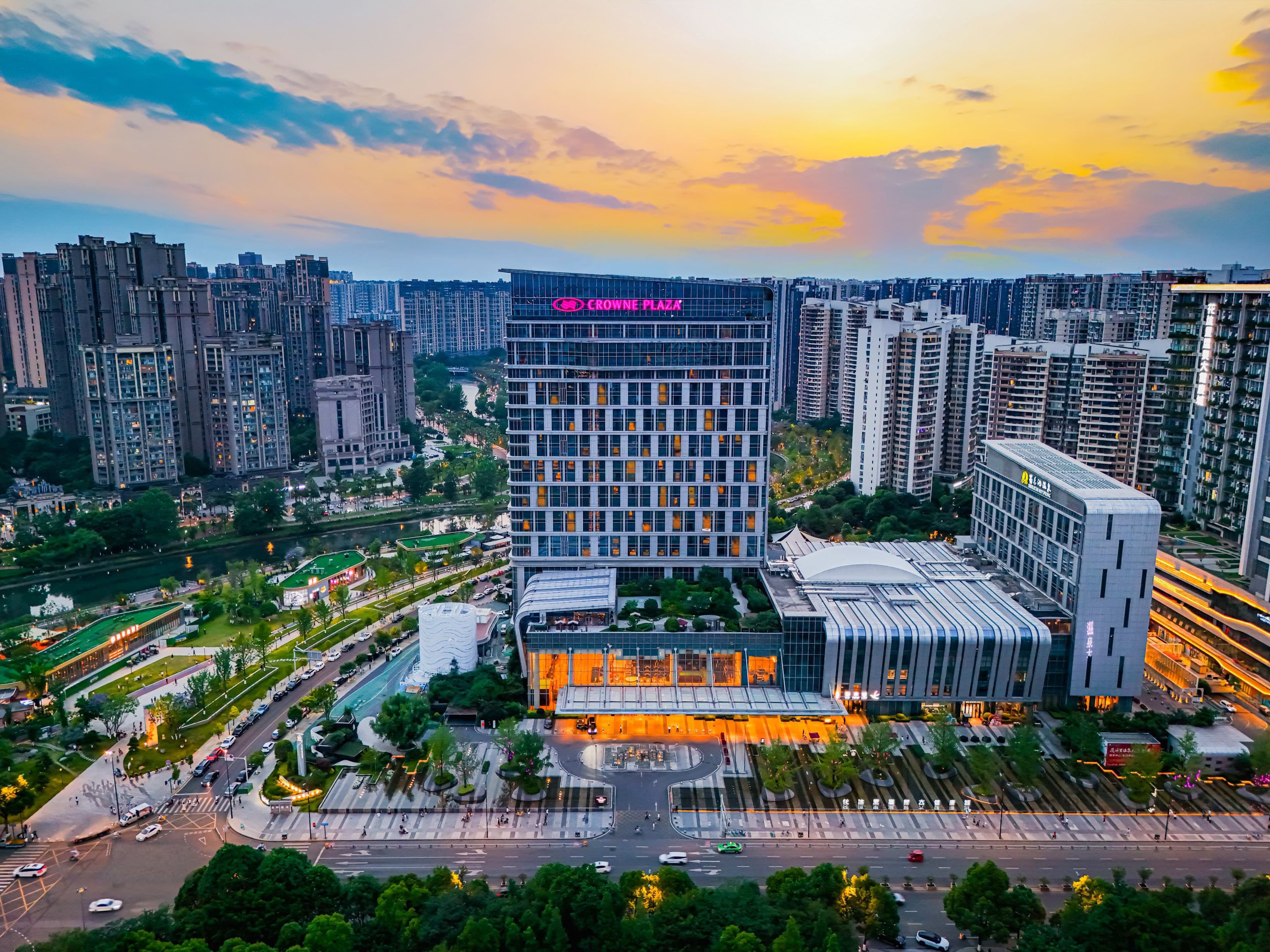 Crowne Plaza Chengdu Wenjiang - Image 1