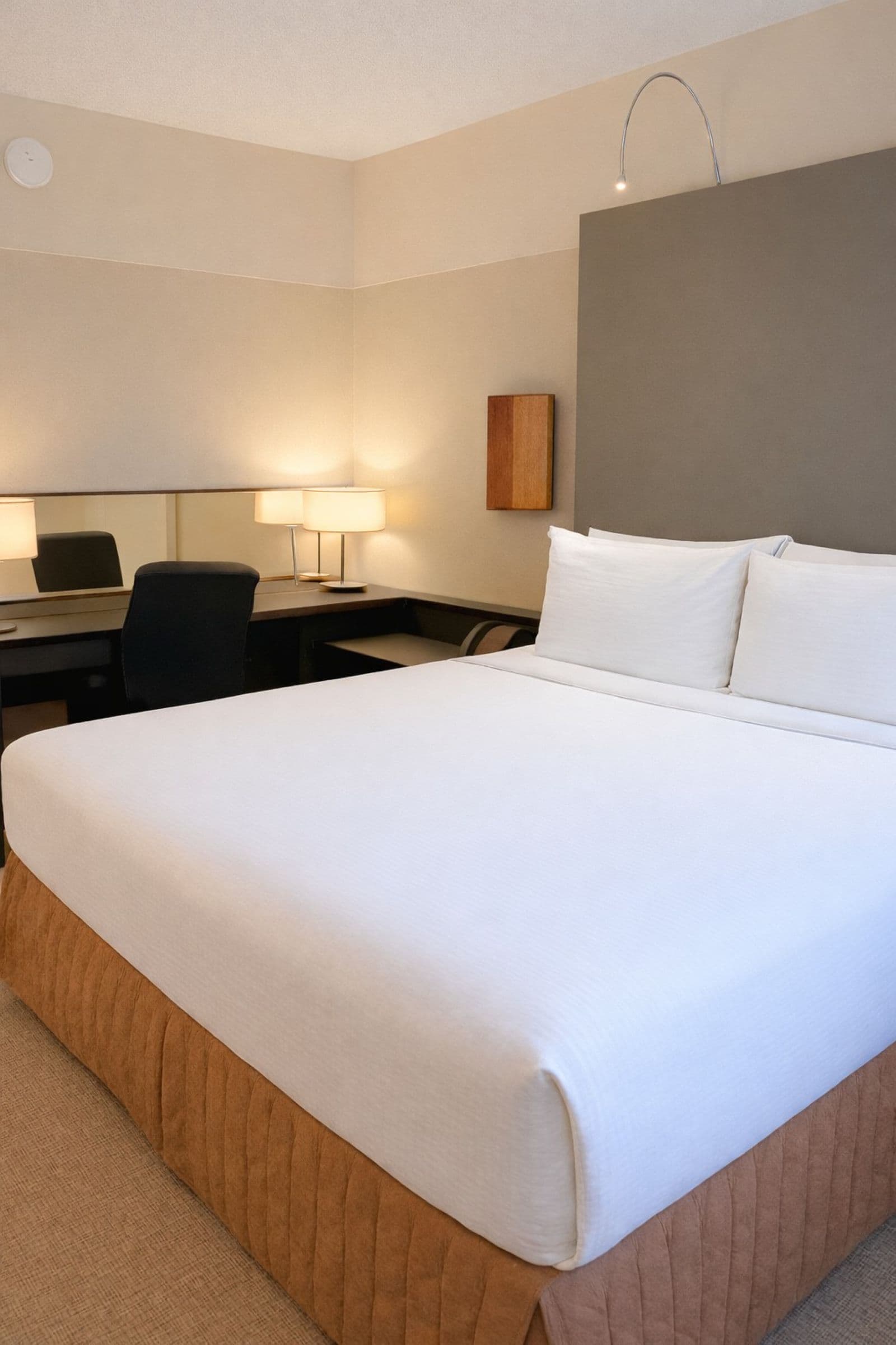 Crowne Plaza Chicago West Loop — 10