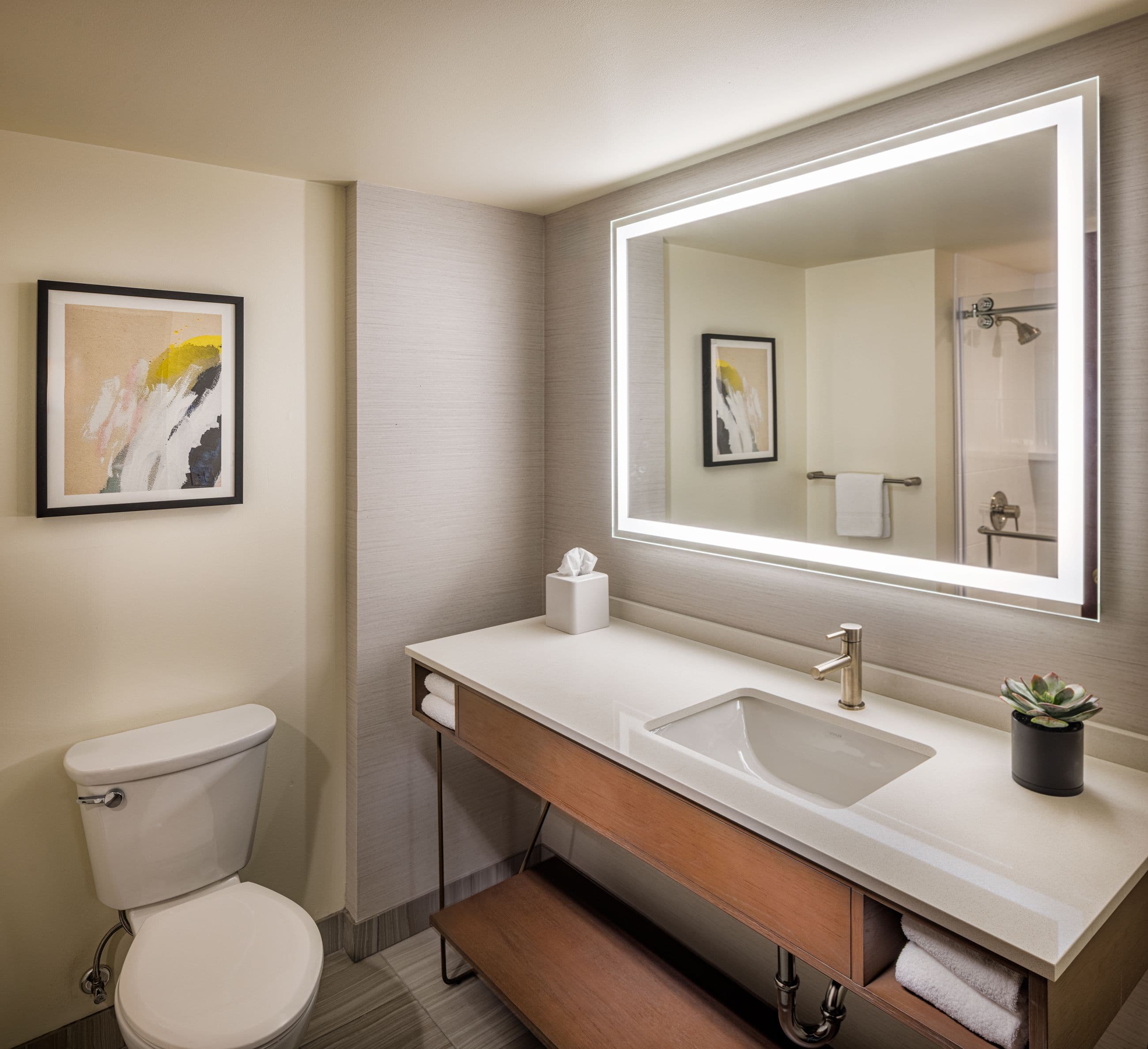 Crowne Plaza Cleveland at Playhouse Square — 24