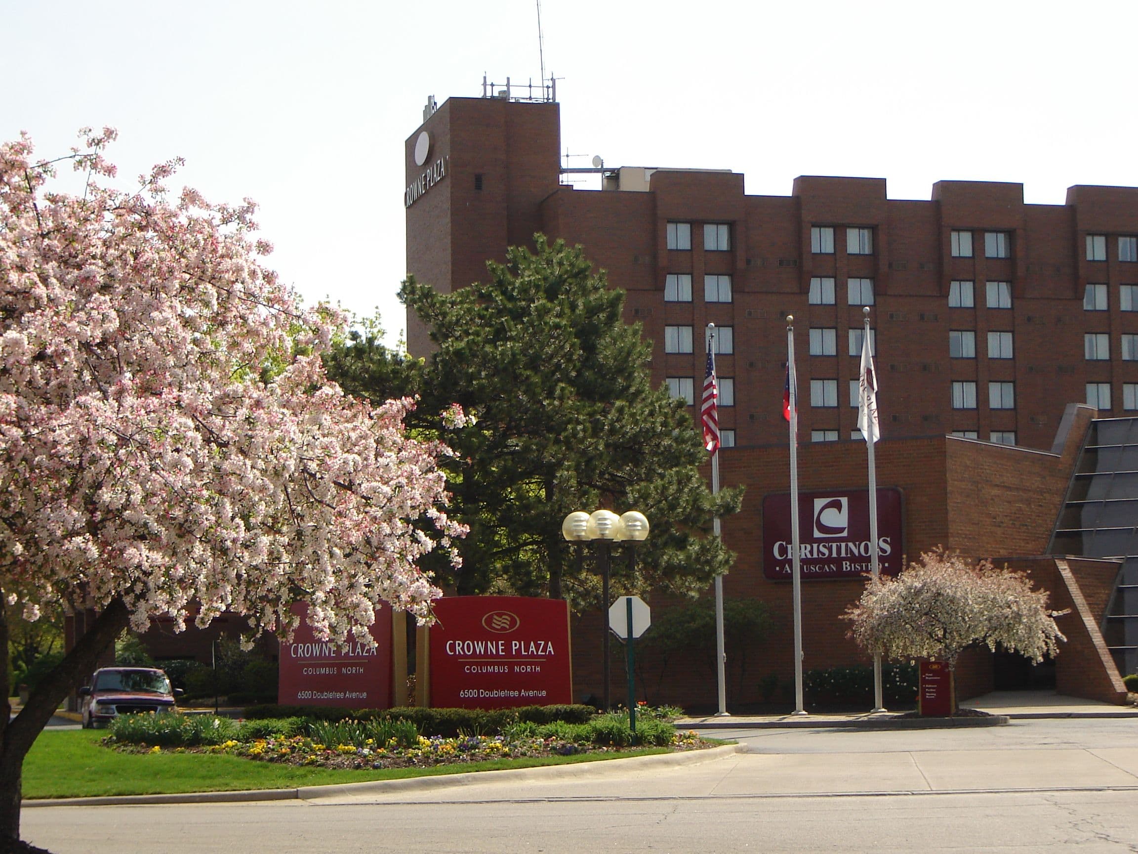 Crowne Plaza Columbus North- Worthington - Image 1
