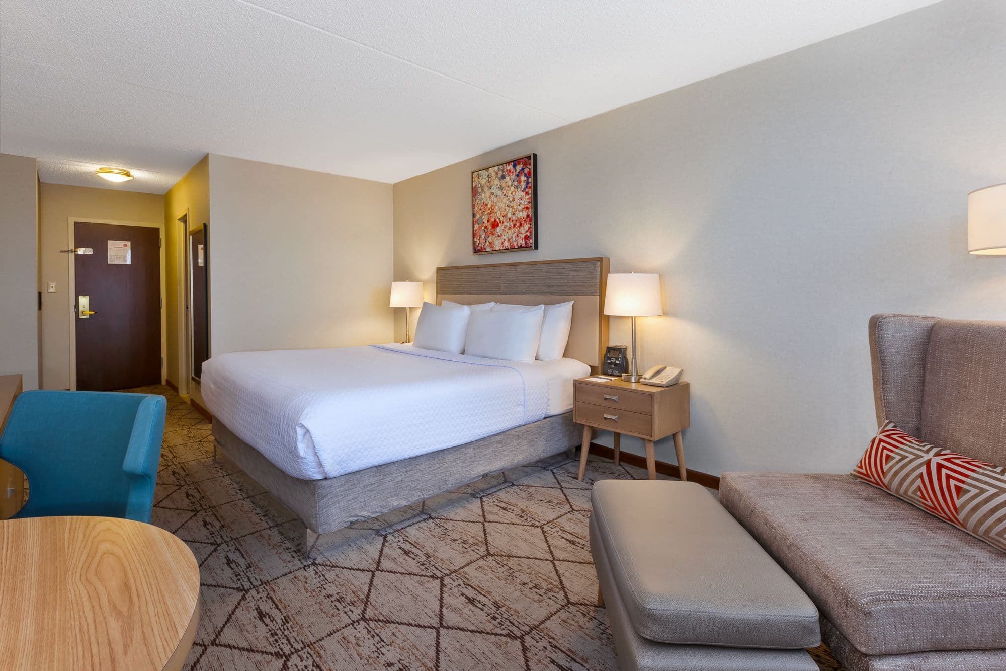 Crowne Plaza Columbus North- Worthington - Image 5