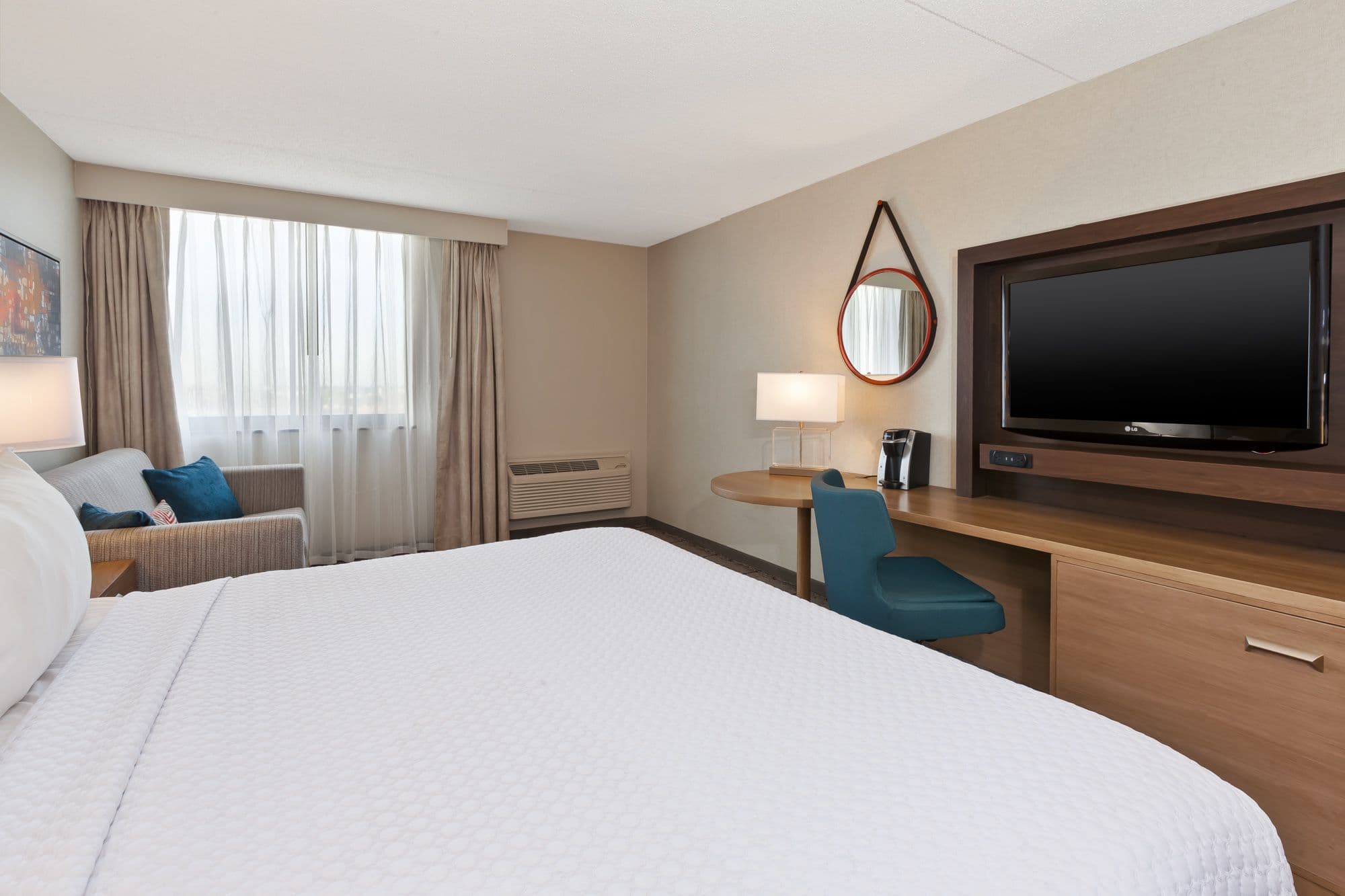 Crowne Plaza Columbus North- Worthington — 13