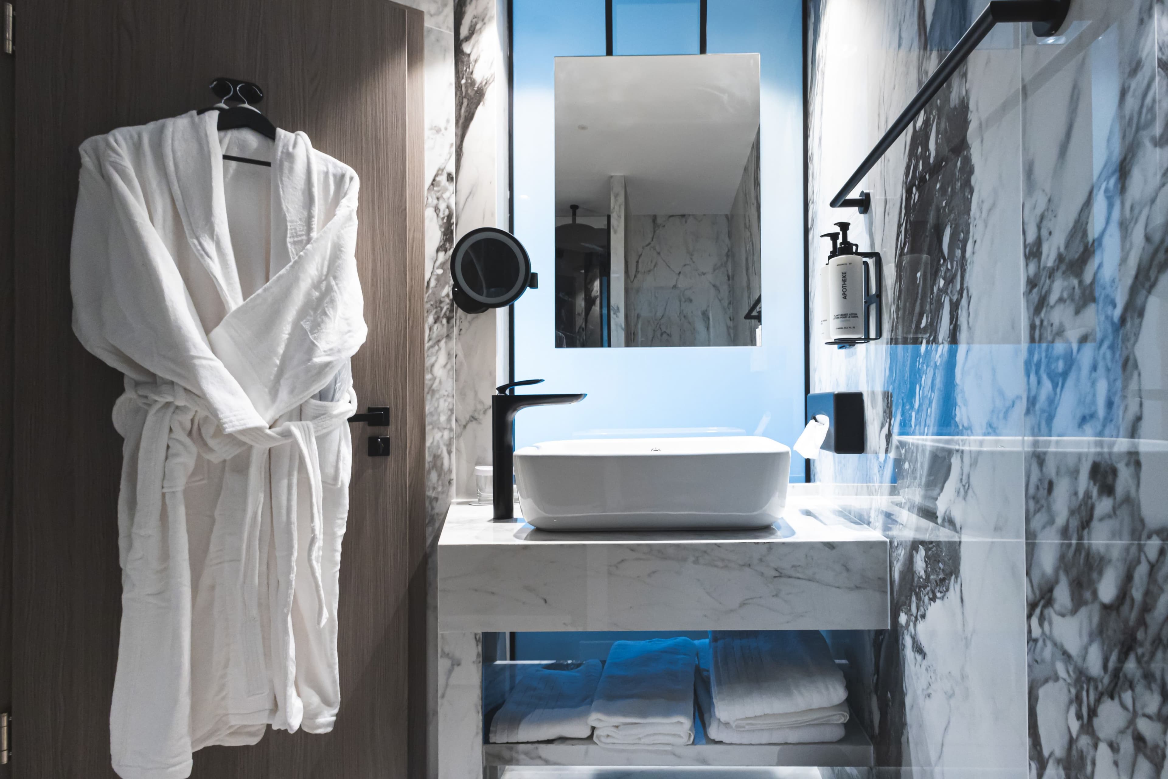 Standard Room - Image 9