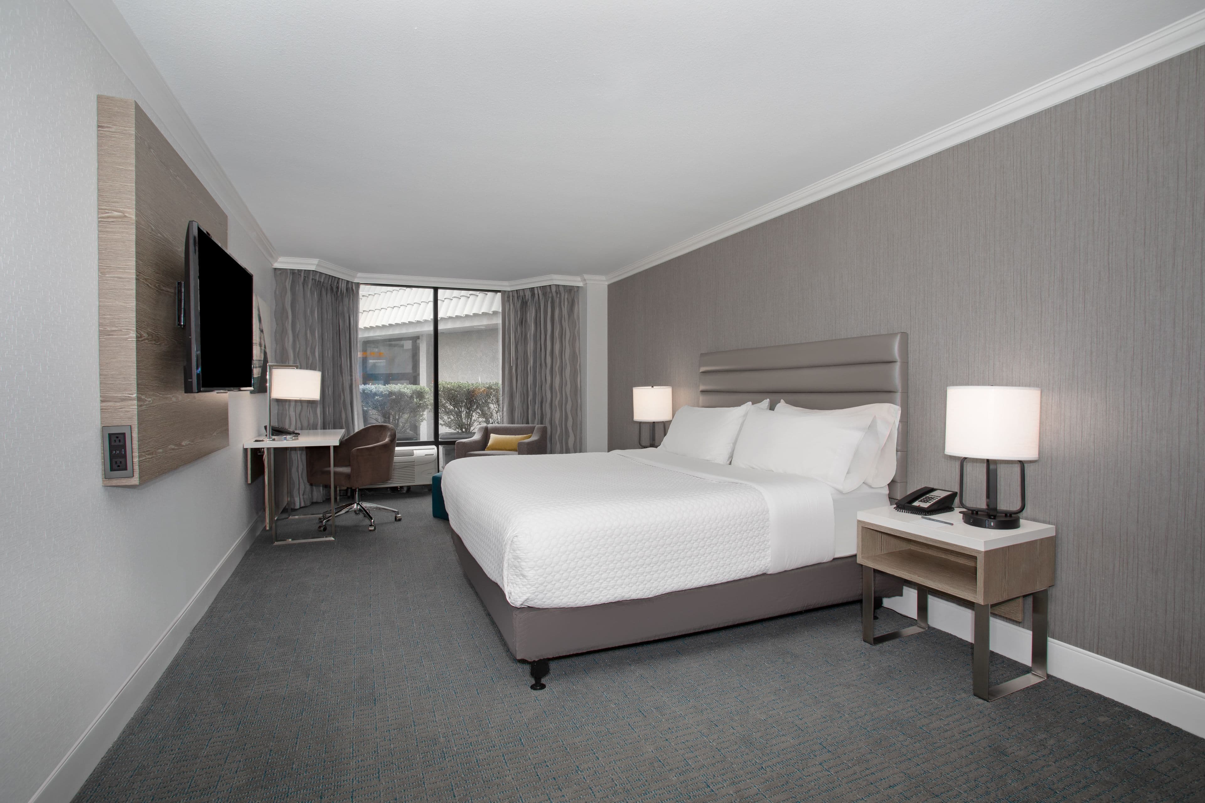 Crowne Plaza Costa Mesa Orange County — 7
