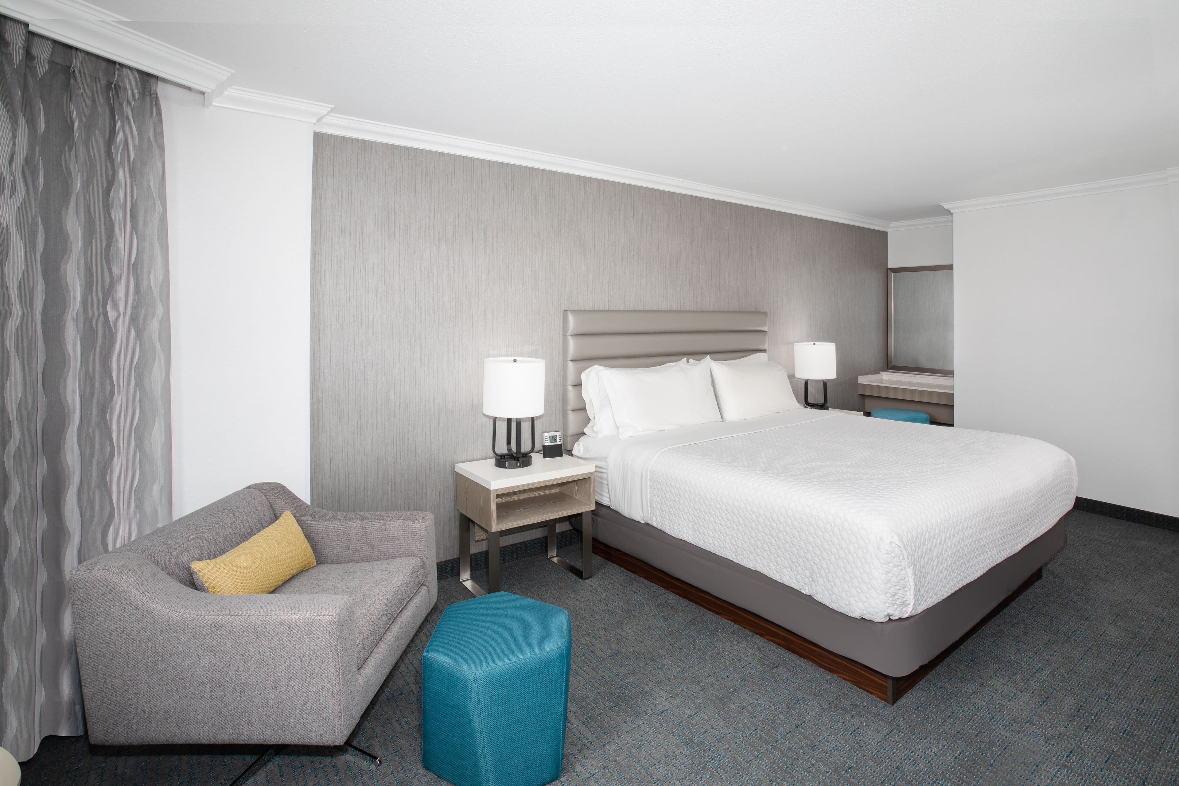 Crowne Plaza Costa Mesa Orange County - Image 3