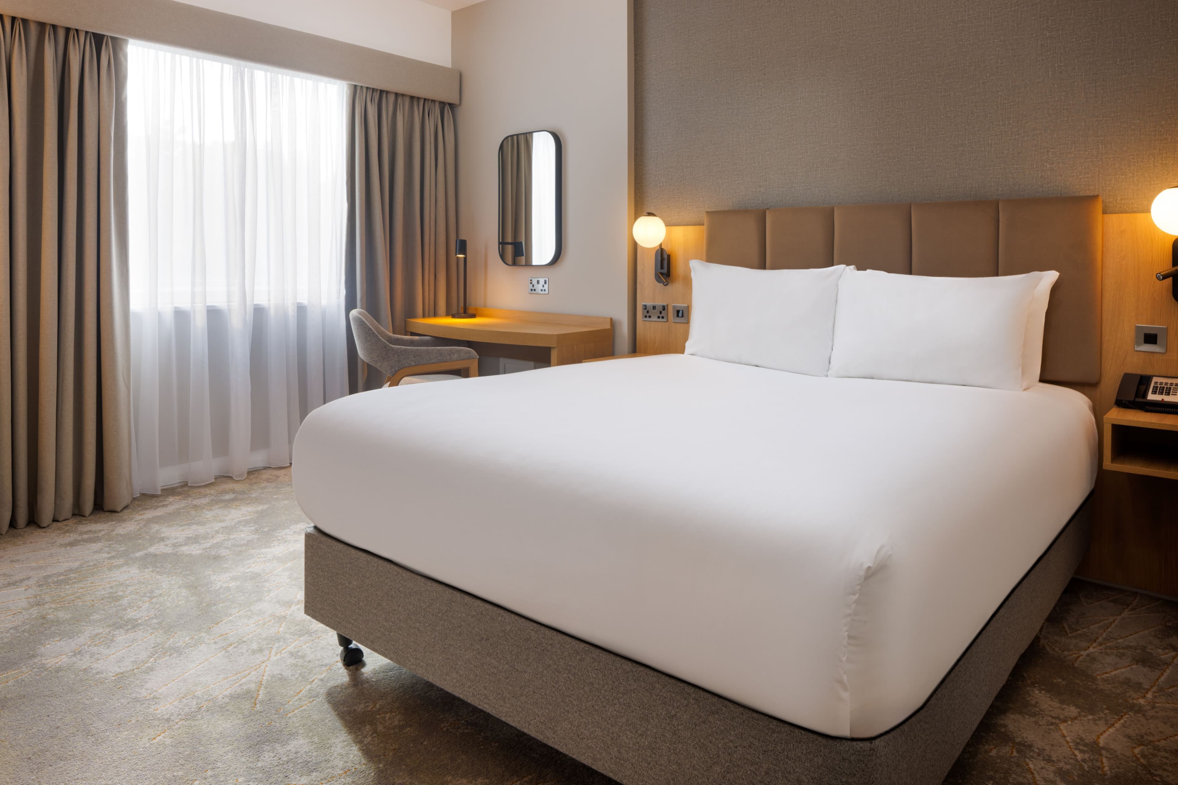 Crowne Plaza London - Gatwick Airport - Image 5