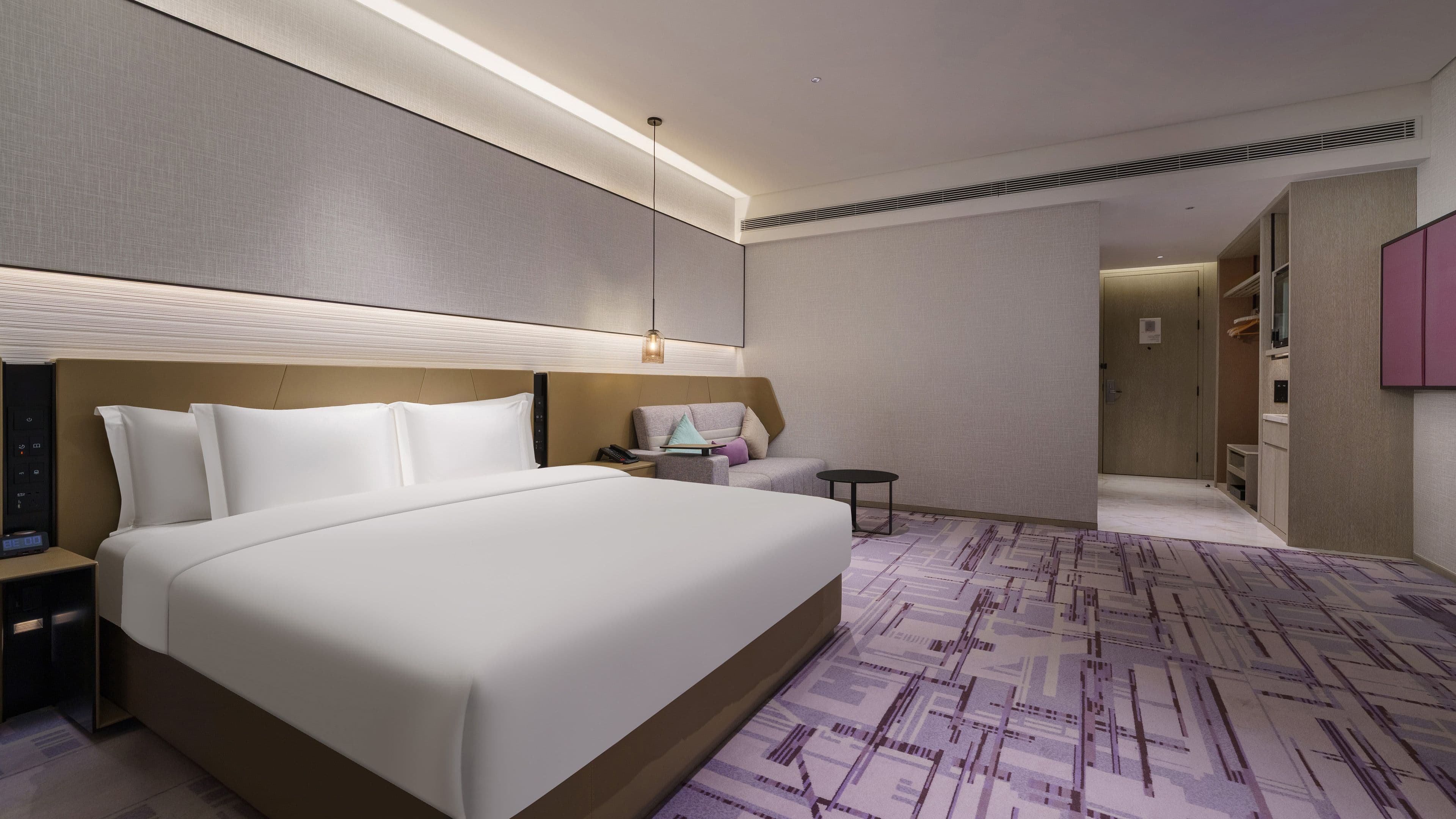 Crowne Plaza Dalian Xinghai - Image 2