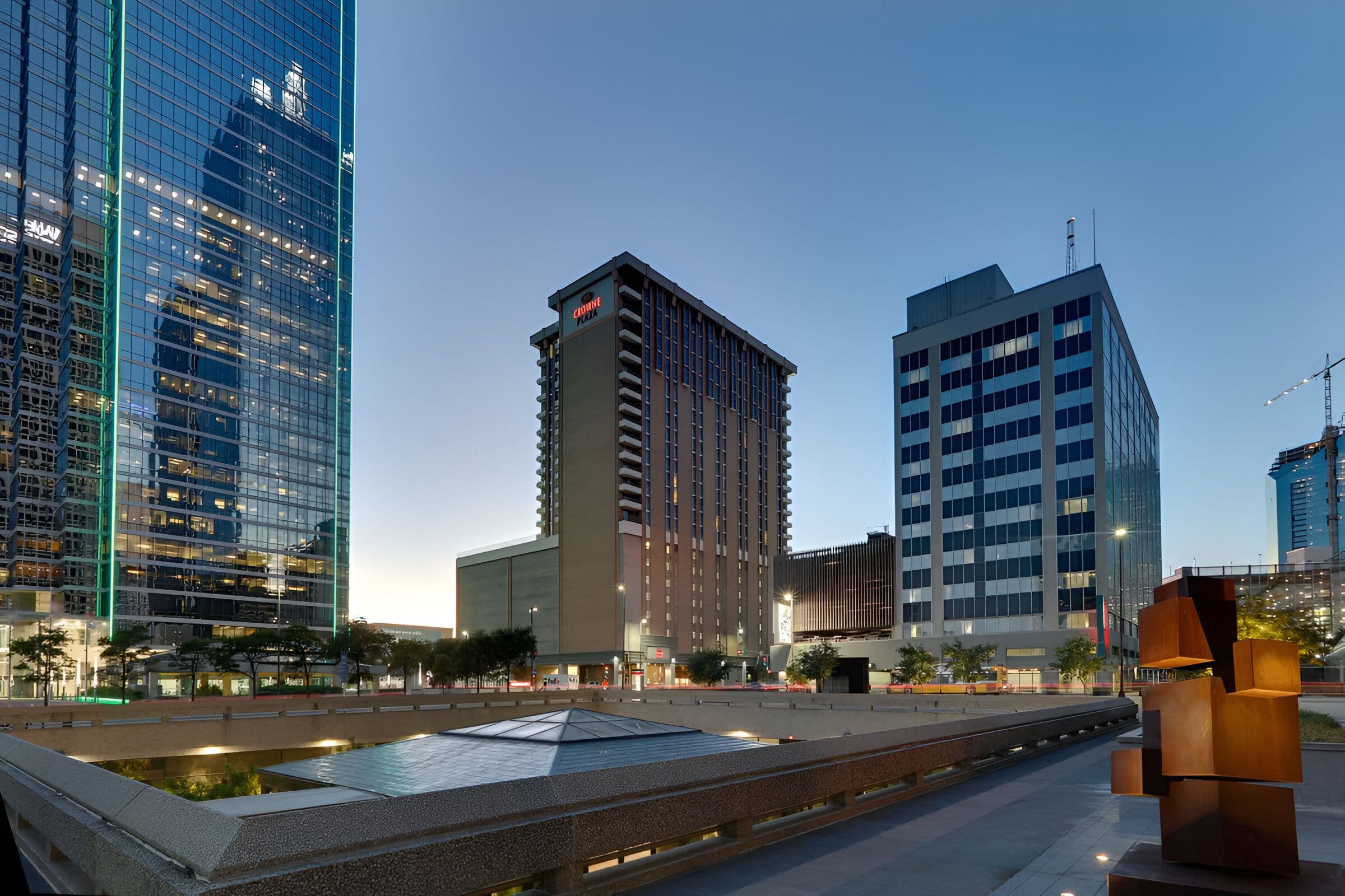 Crowne Plaza Dallas Downtown - Image 1