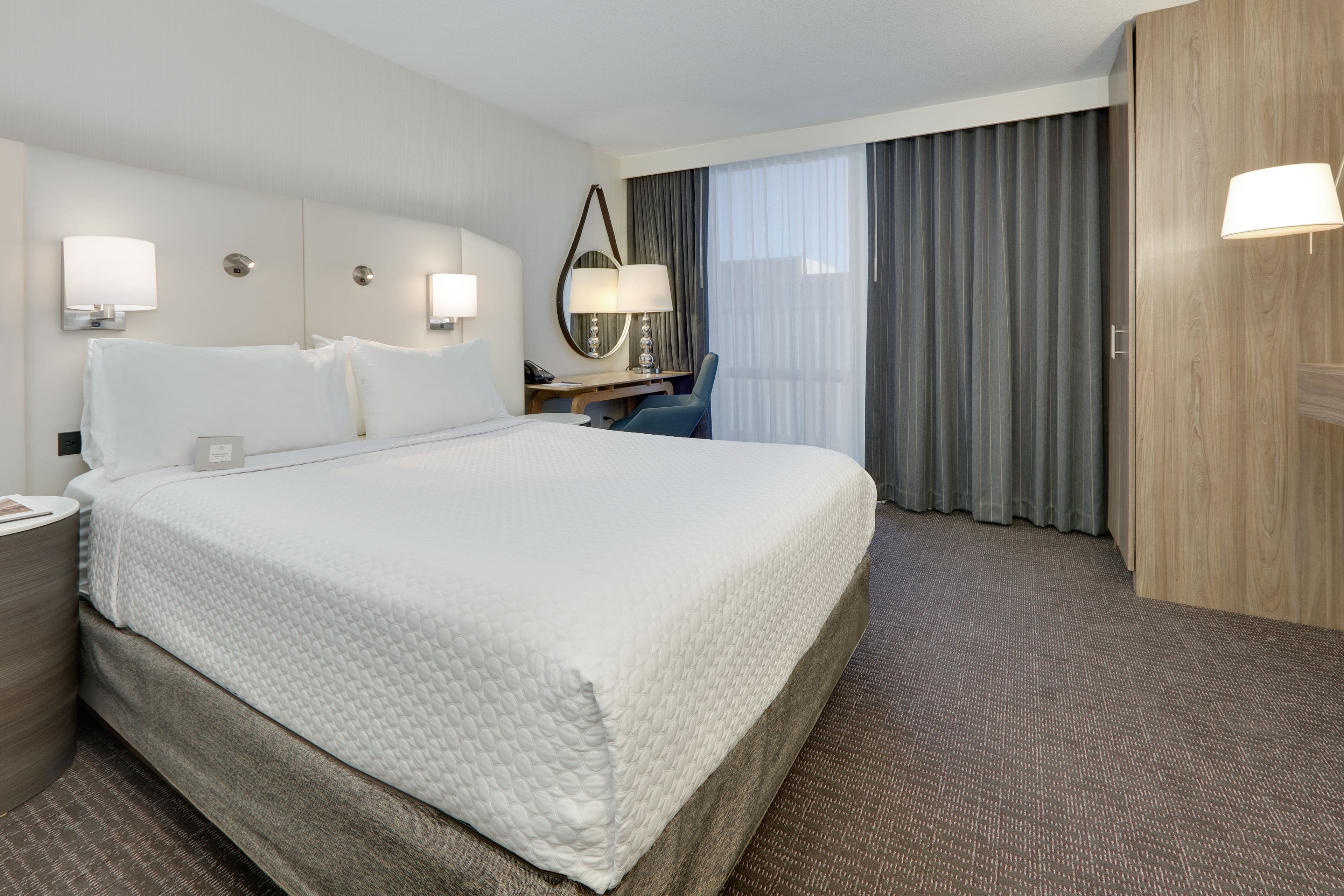 Crowne Plaza Dallas Downtown — 17
