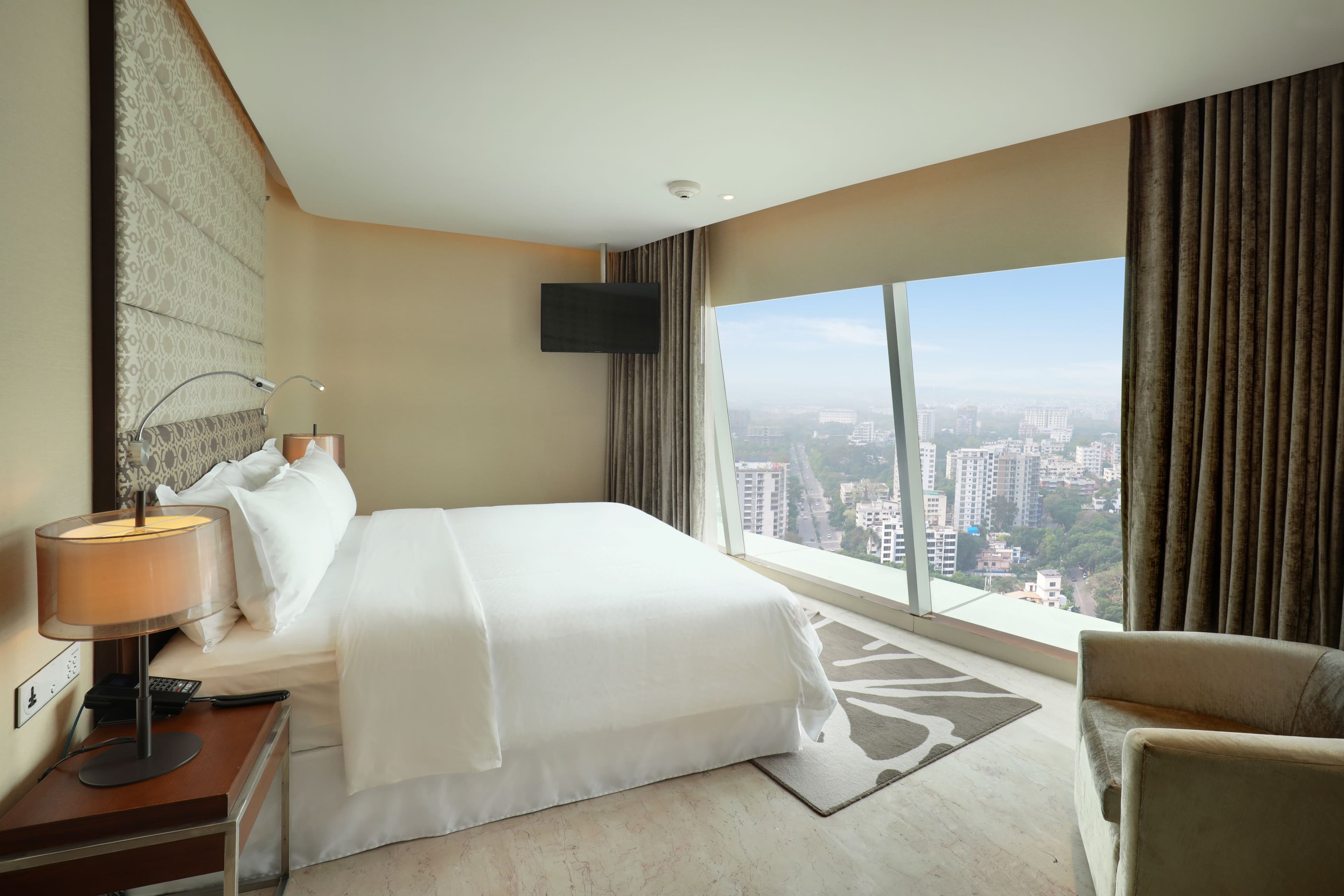 Crowne Plaza Dhaka Gulshan — 22