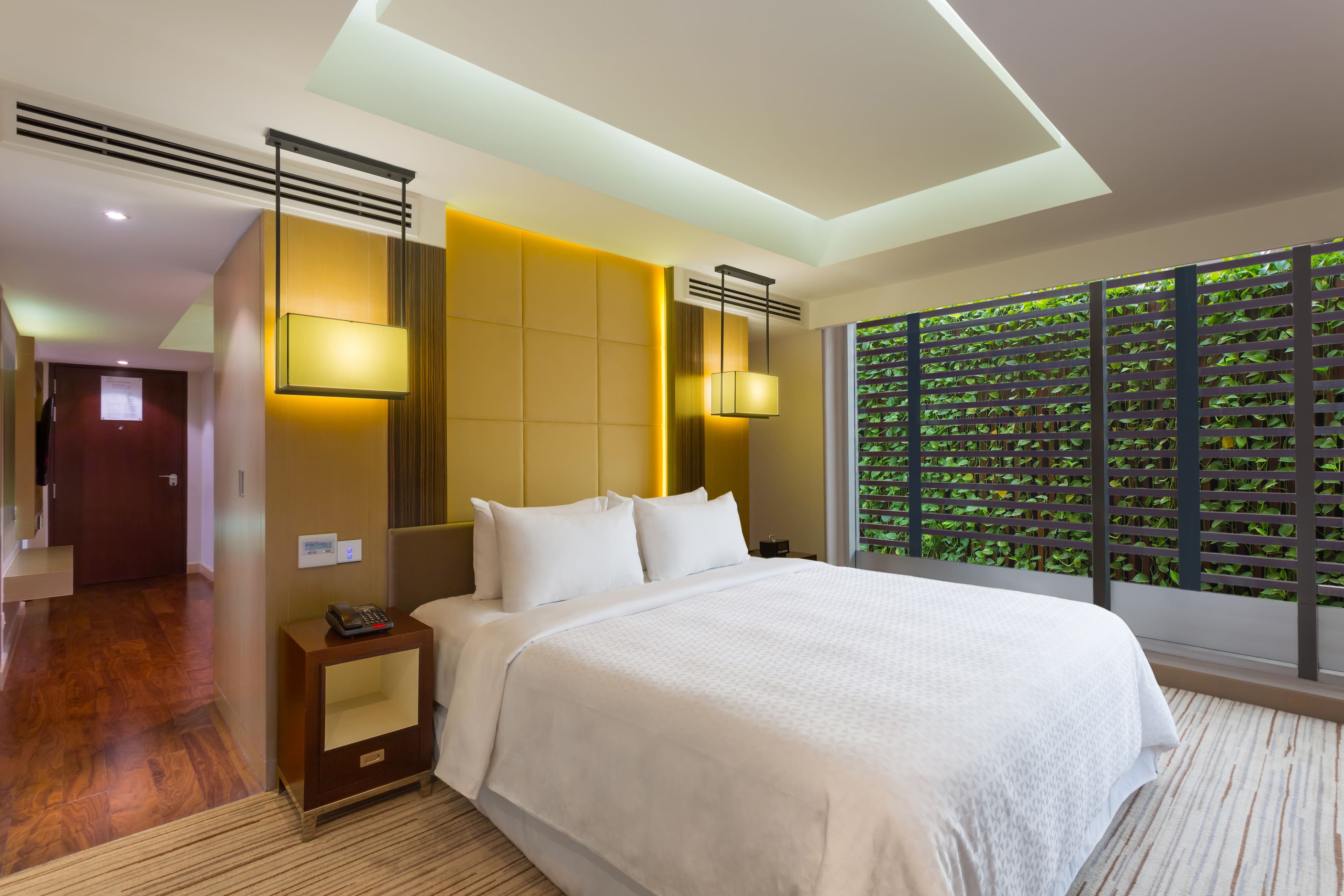 Crowne Plaza Dhaka Gulshan — 11